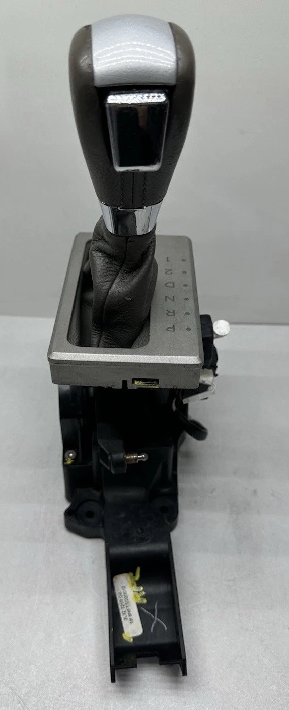 2003-2004 Lincoln Navigator Automatic Floor Shifter Gear Selector Assembly OEM