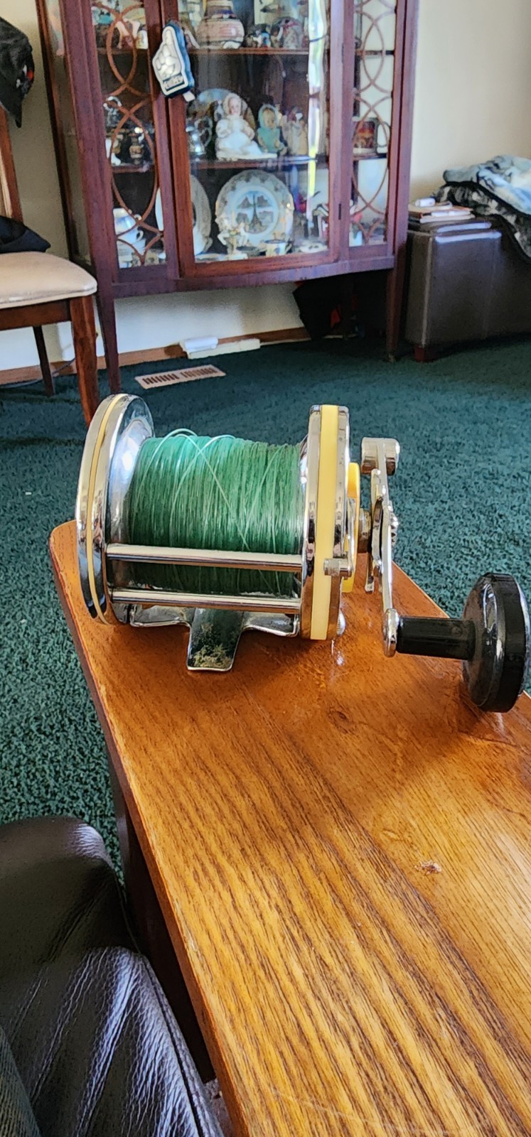 level wind reel With Cream Colored Side Plates