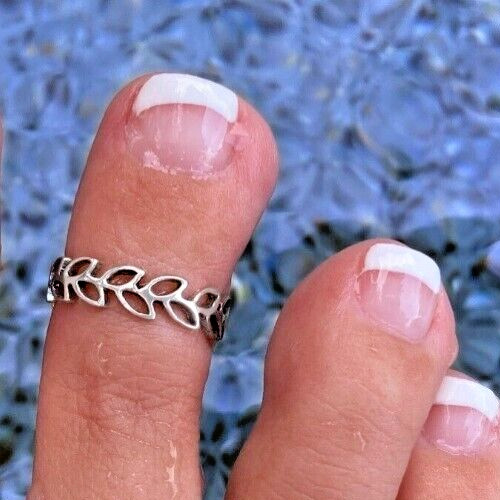 Womens Daily Use Solid Metal Adjustable Leaf Band Foot Toe Ring 925 Silver