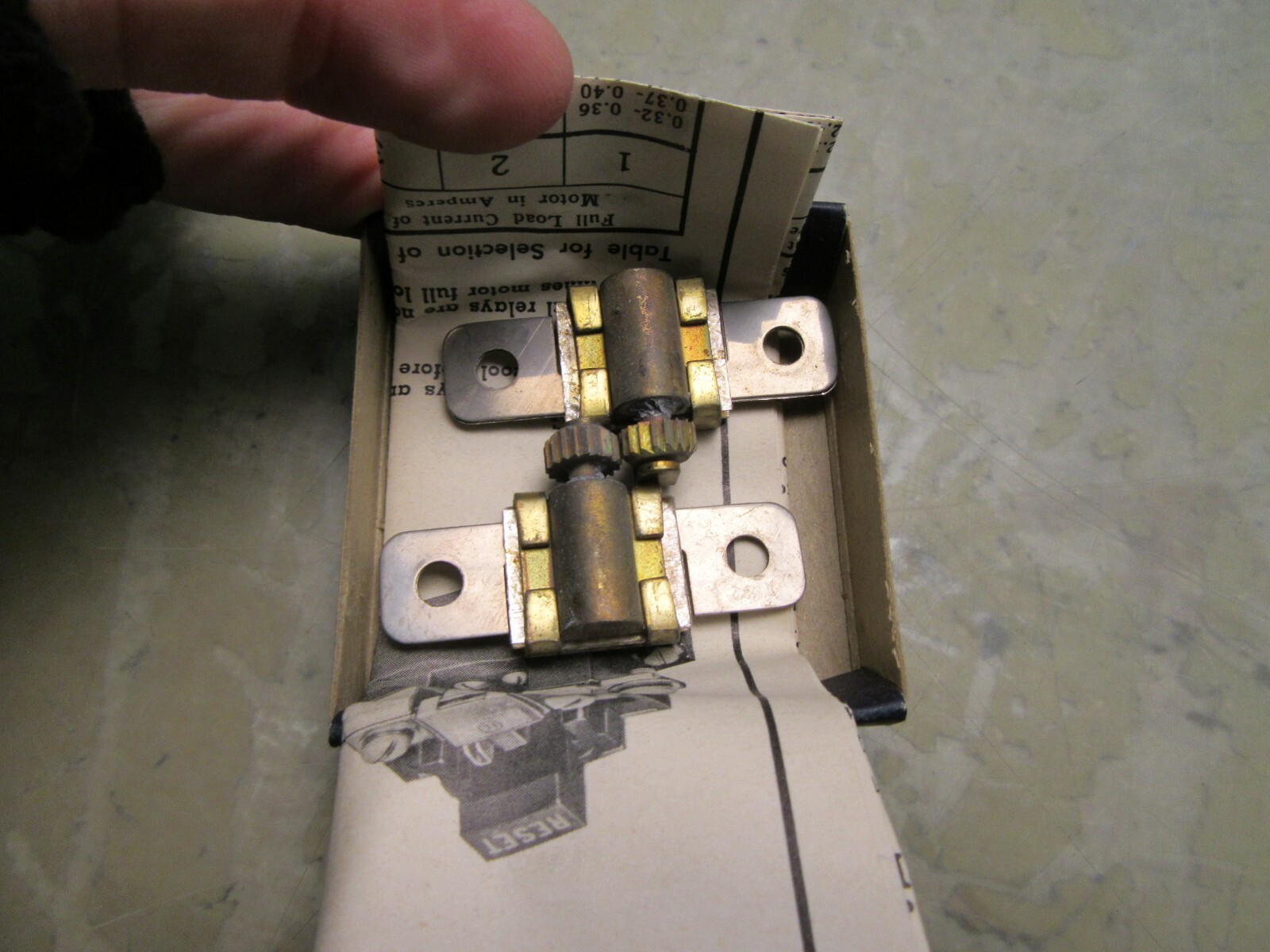 square d box of 2 b9.1 relay units overload thermal heater relay [4*Y-14]