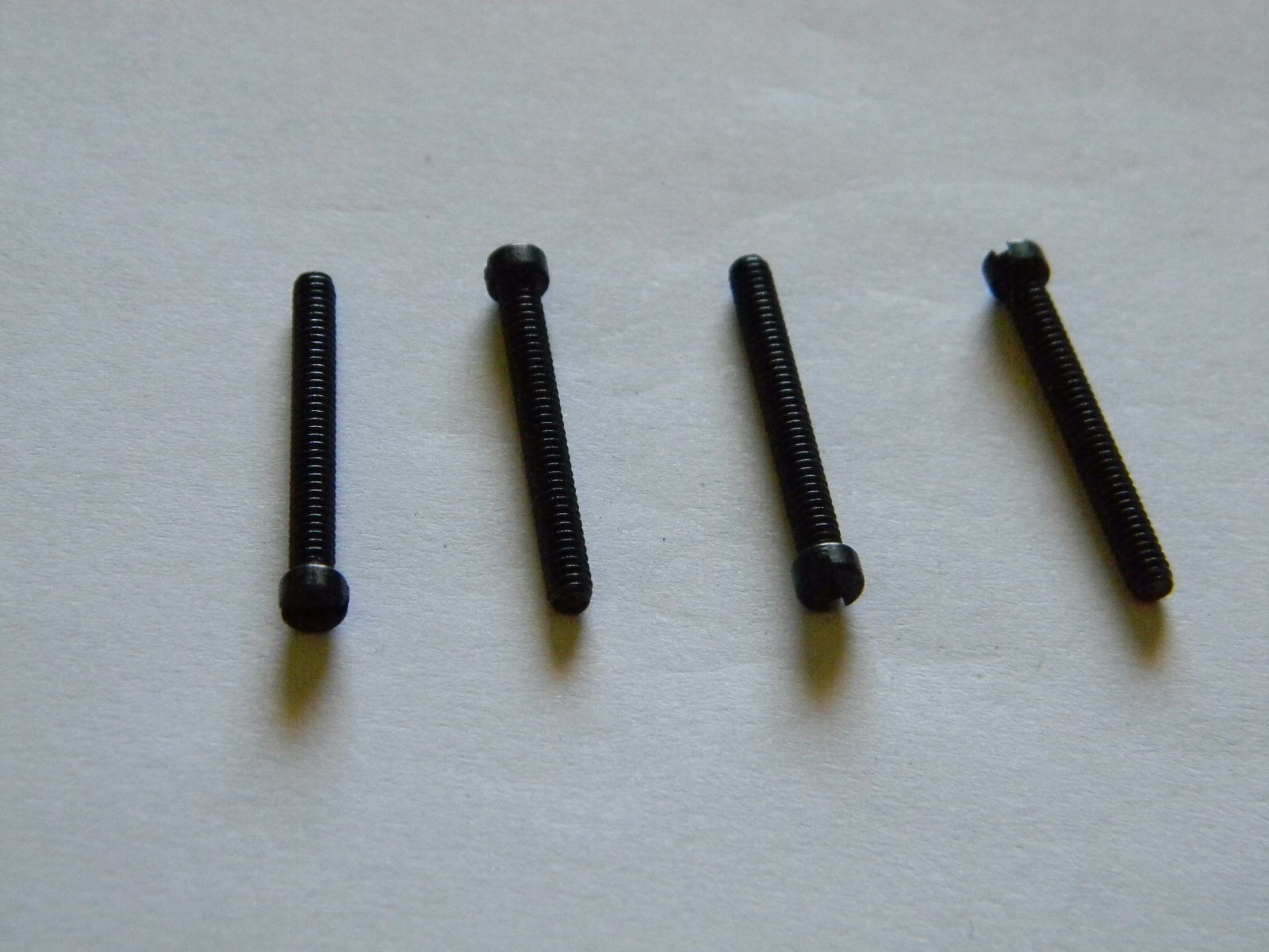 Gun Screws- Blued Slotted Fillister Head 4-40 X 1" (4)
