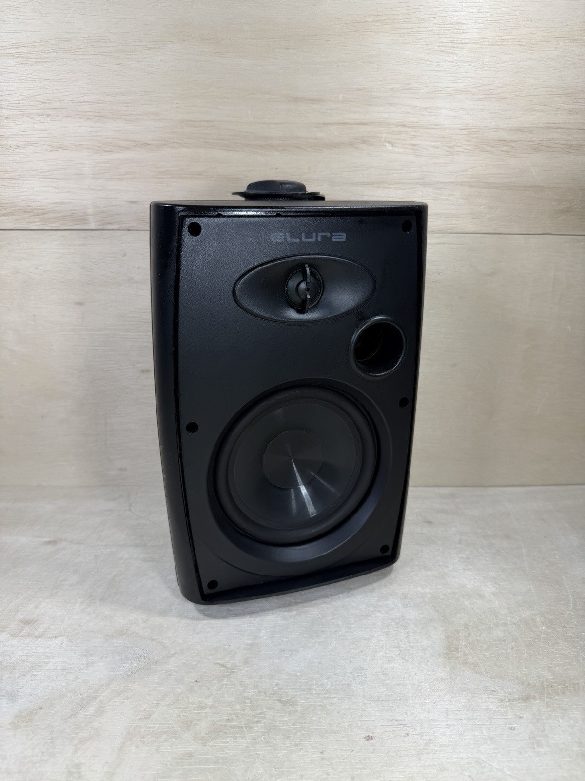 Elura OUT6.5B70 6.5" 70V / 6 OHM Indoor/Outdoor SINGLE (1) Speaker (no grille)