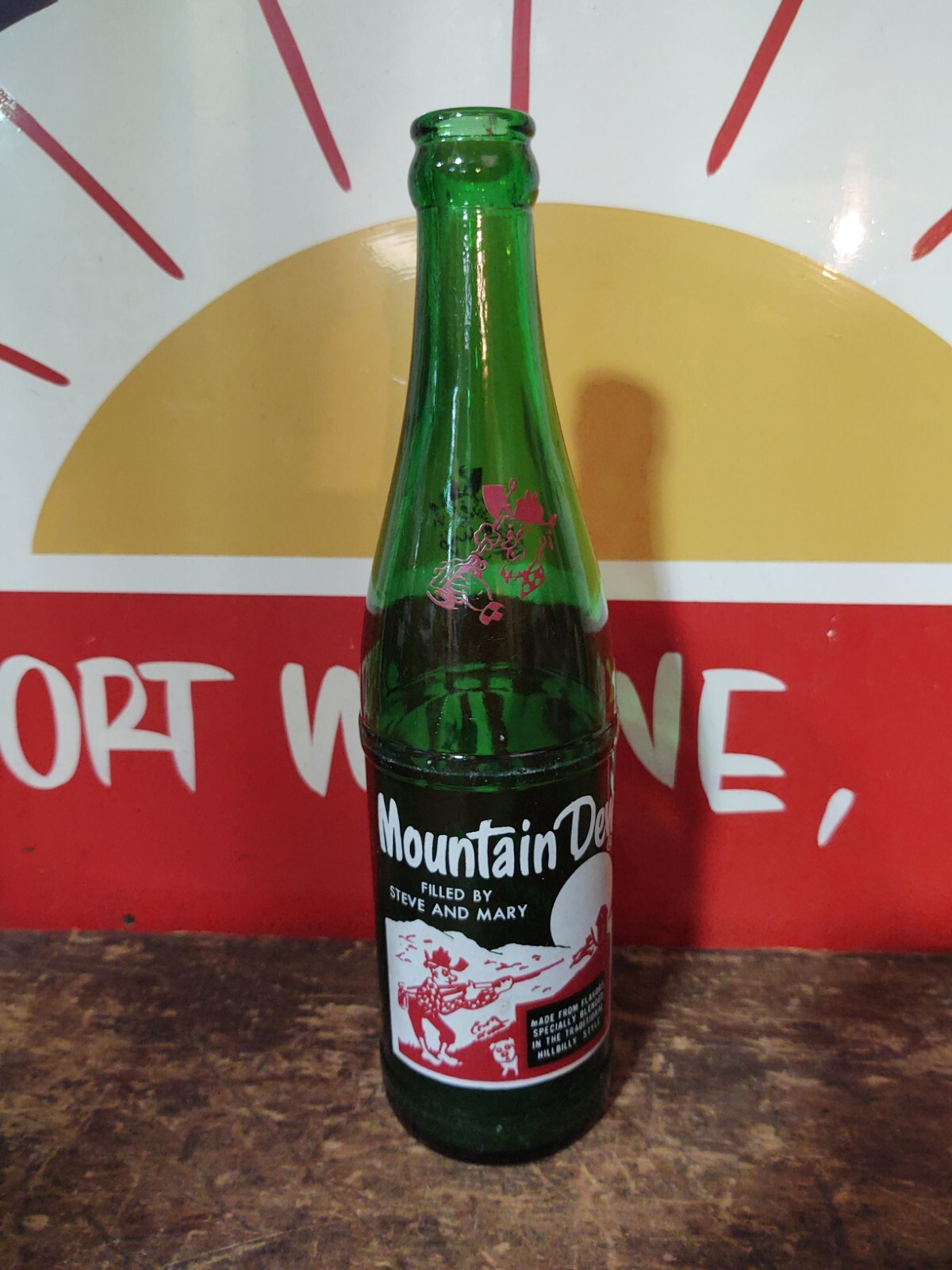 1964? MOUNTAIN MT DEW Hillbilly BOTTLE ~ Steve and Mary~ RED FACE RARE