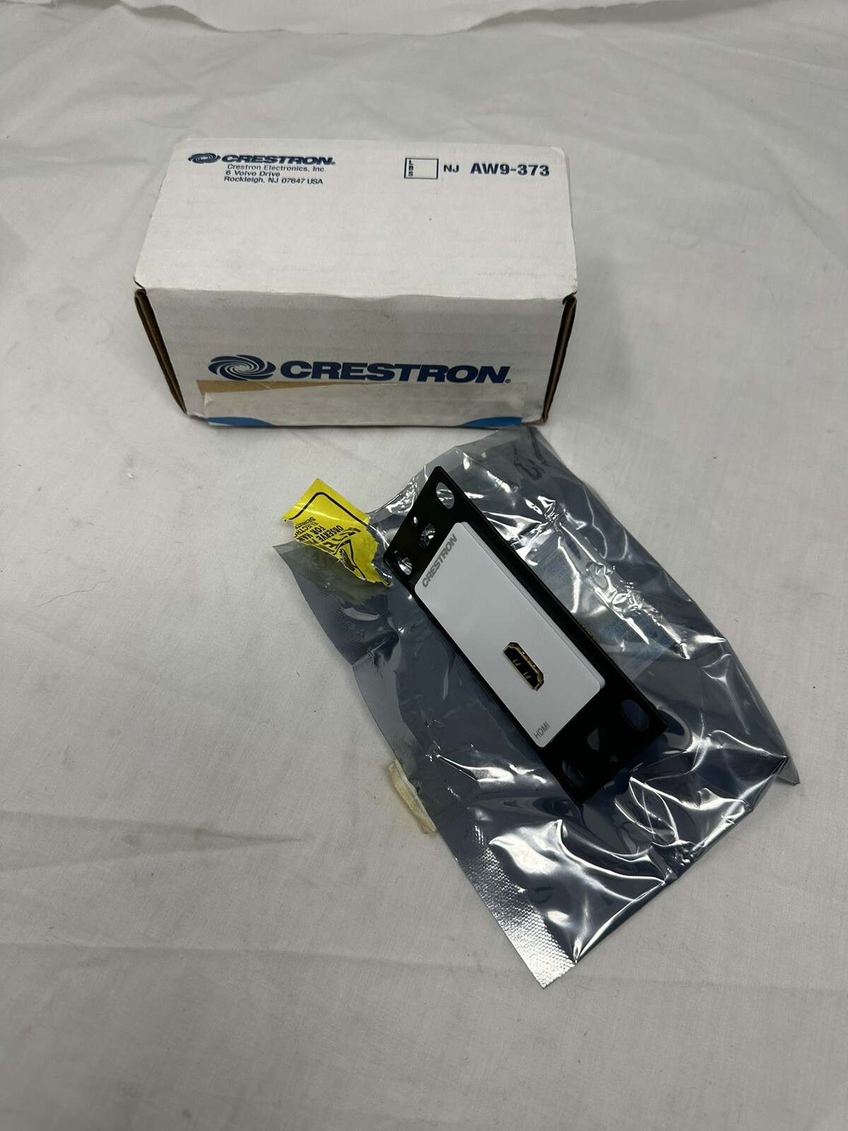 Crestron MP-WP152-W Media Presentation Wall Plate - HDMI
