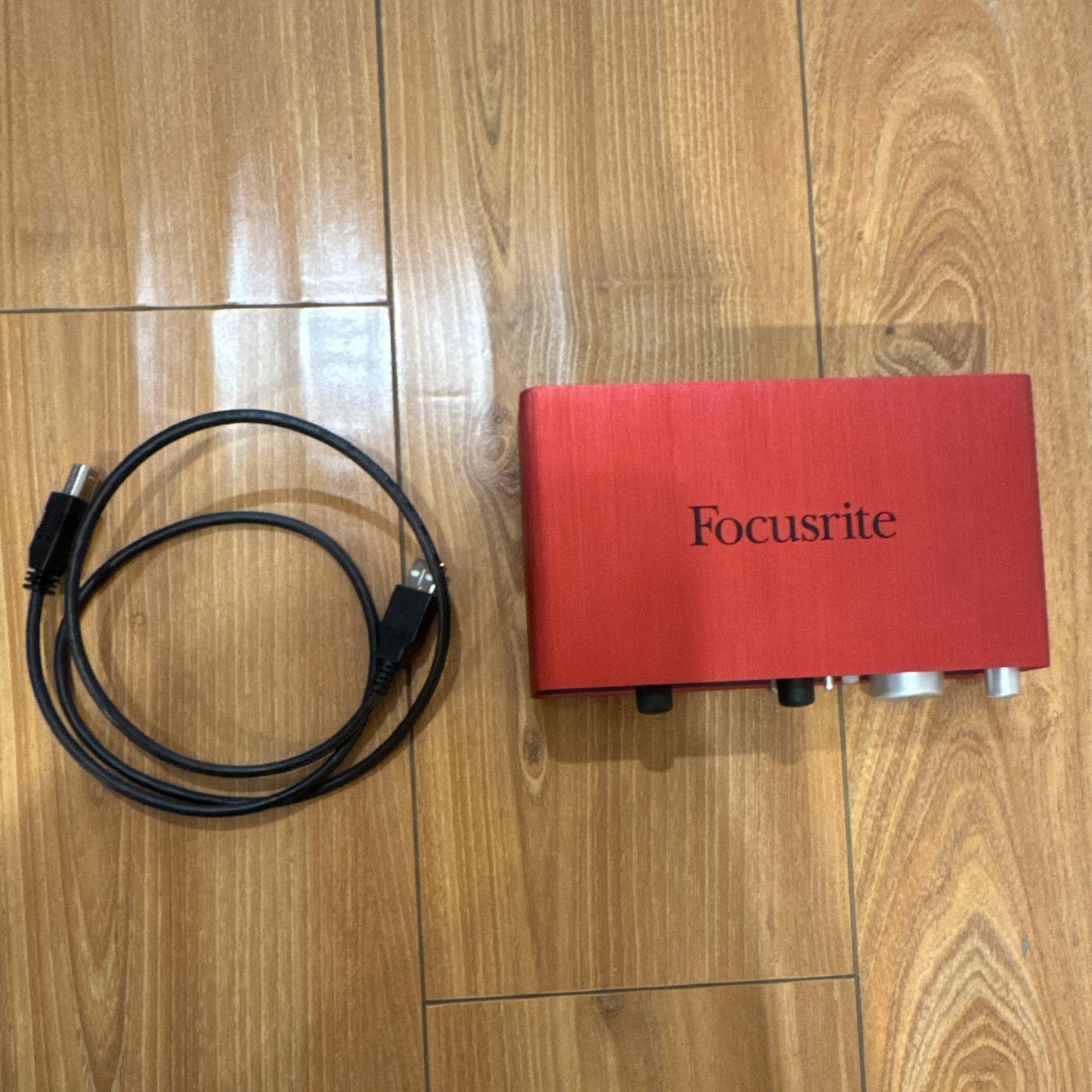 Focusrite Scarlett 2i2 USB Audio Interface 2 Mic Phantom Power w/ USB Cable