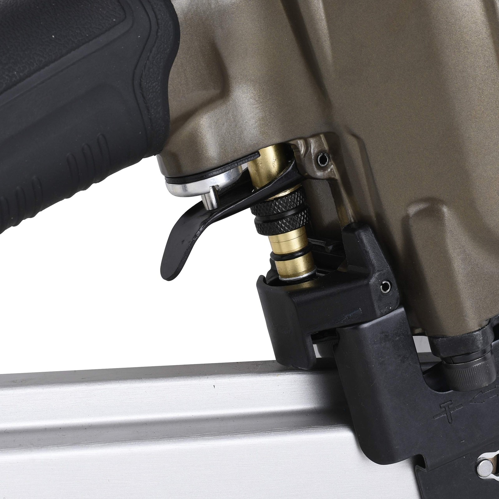 Carpenter Air Tools CFRN9021-B 21° Full Round Head Framing Nailer Silver