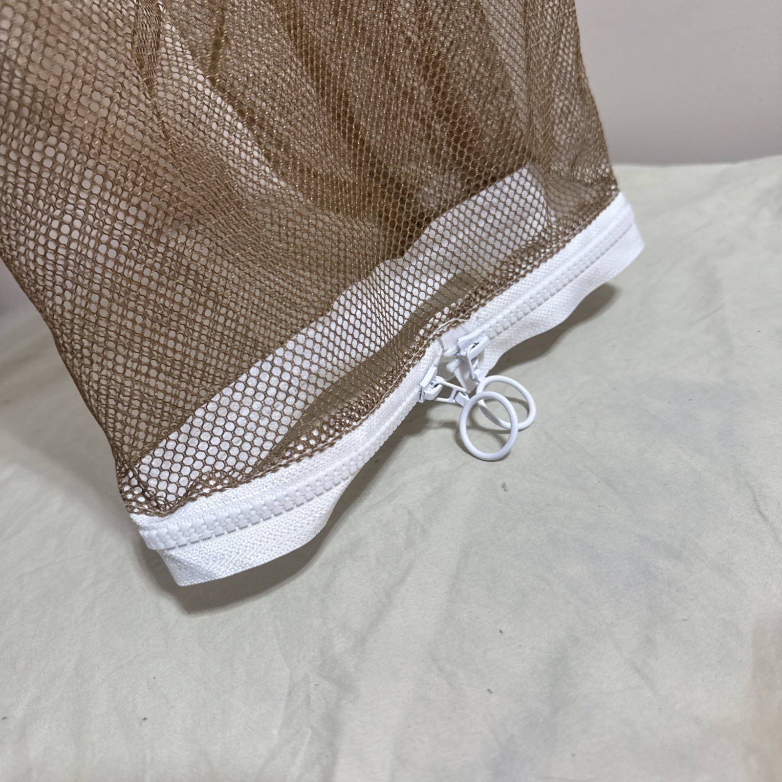 Honey Bee Square Protective Veil Folding For Round Hat! Zipper Bottom! Stained!