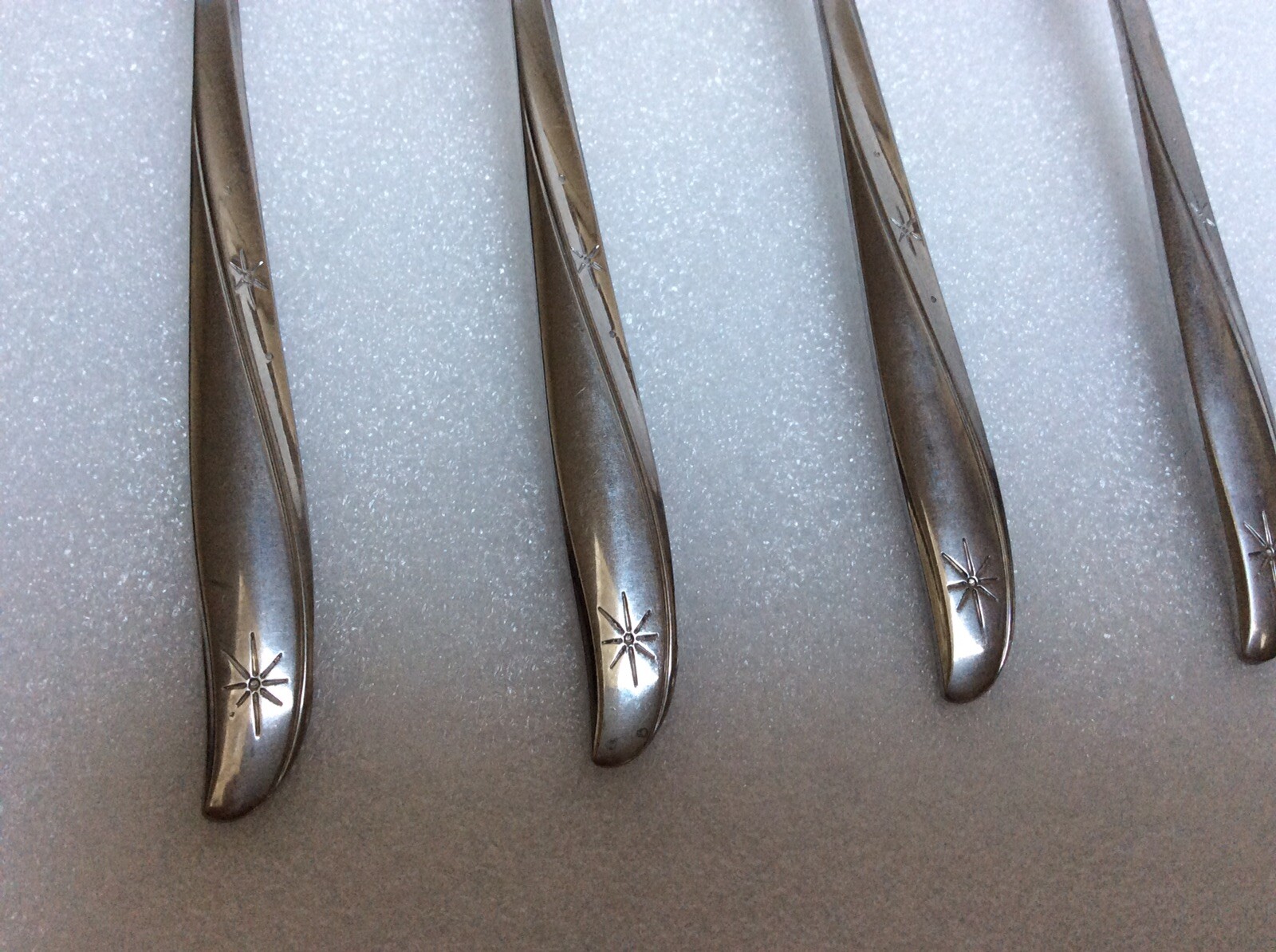 Oneida Community Stainless Twin Star 4 Fruit Spoons 6”