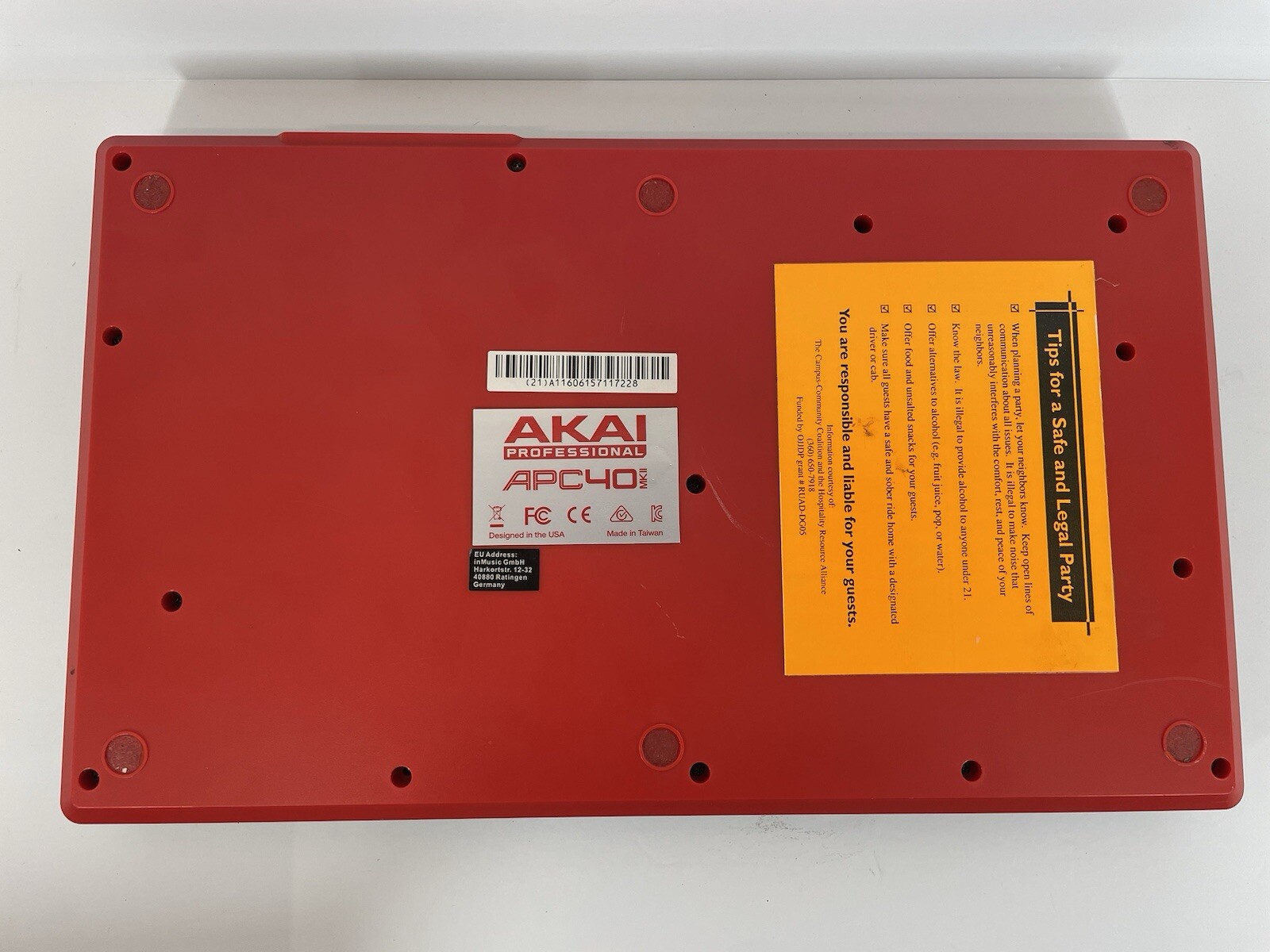 Akai APC40 MKII USB MIDI Controller With Cord. Missing 1 Knob Powers On Works