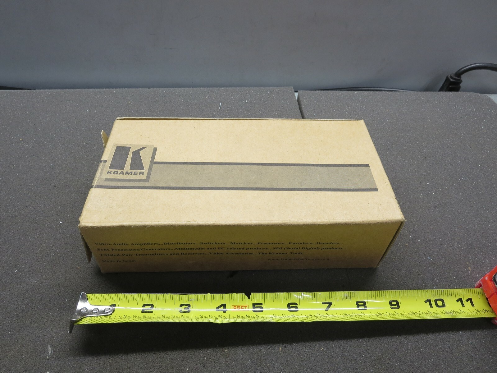 Kramer Electronics, 90-072195 (711XL/U), Video-Audio Line Transmitter, 12 VDC