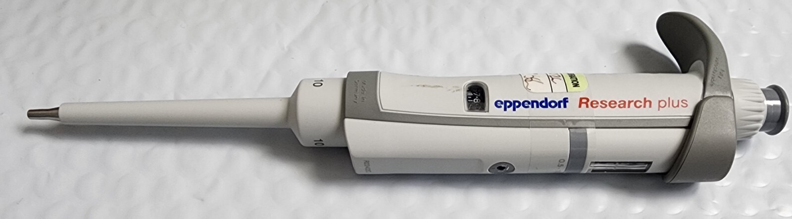 R22402C, 0.5-10μL, Adjustable Volume, Single Channel Pipette
