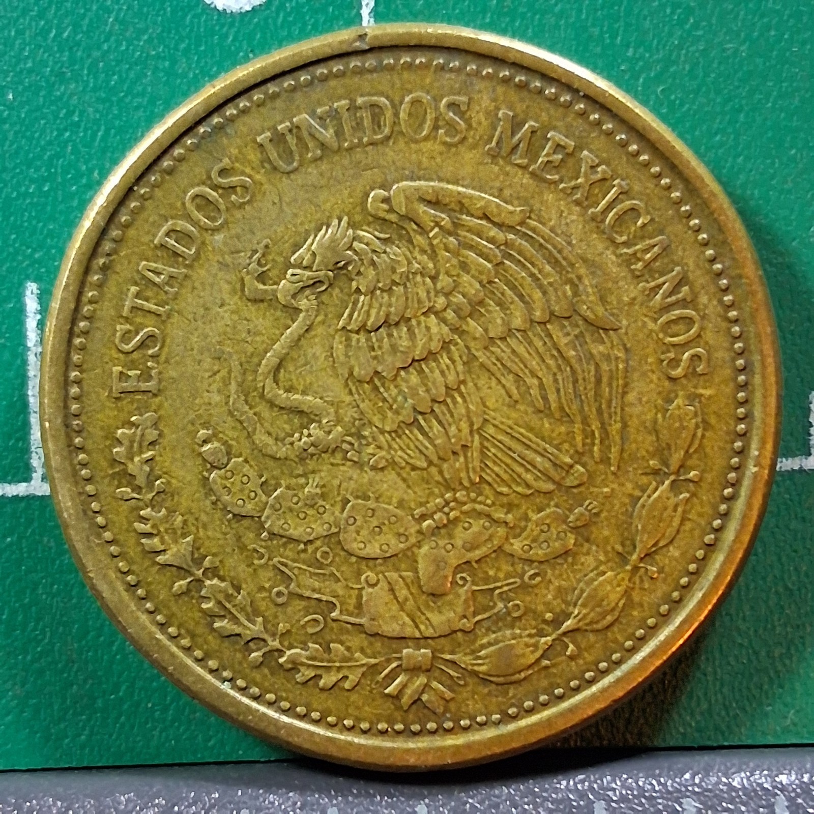 1984-M Mexico $100 Coat of Arms / Venustiano Carranza Aluminum-Bronze Coin