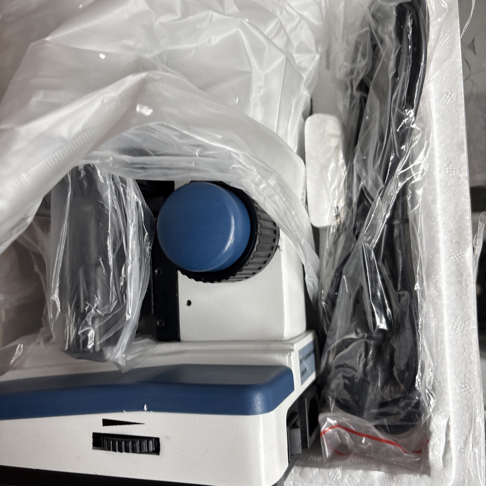 Amscope B120C 40X-2500X Binocular Compound LED Microscope + 3D Mechanical Stage