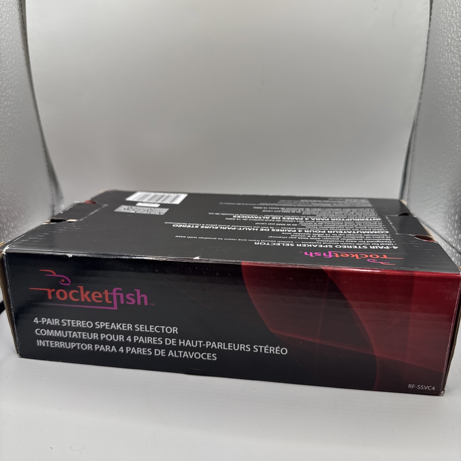 RocketFish RF-SSVC4 4-Pair Stereo Speaker Selector with Volume Control