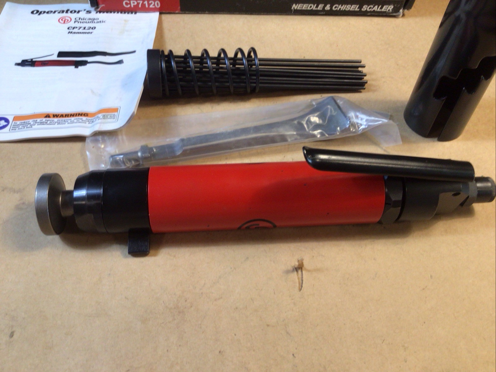 Chicago Pneumatic CP7120 Needle Scaler / Chipper Hammer