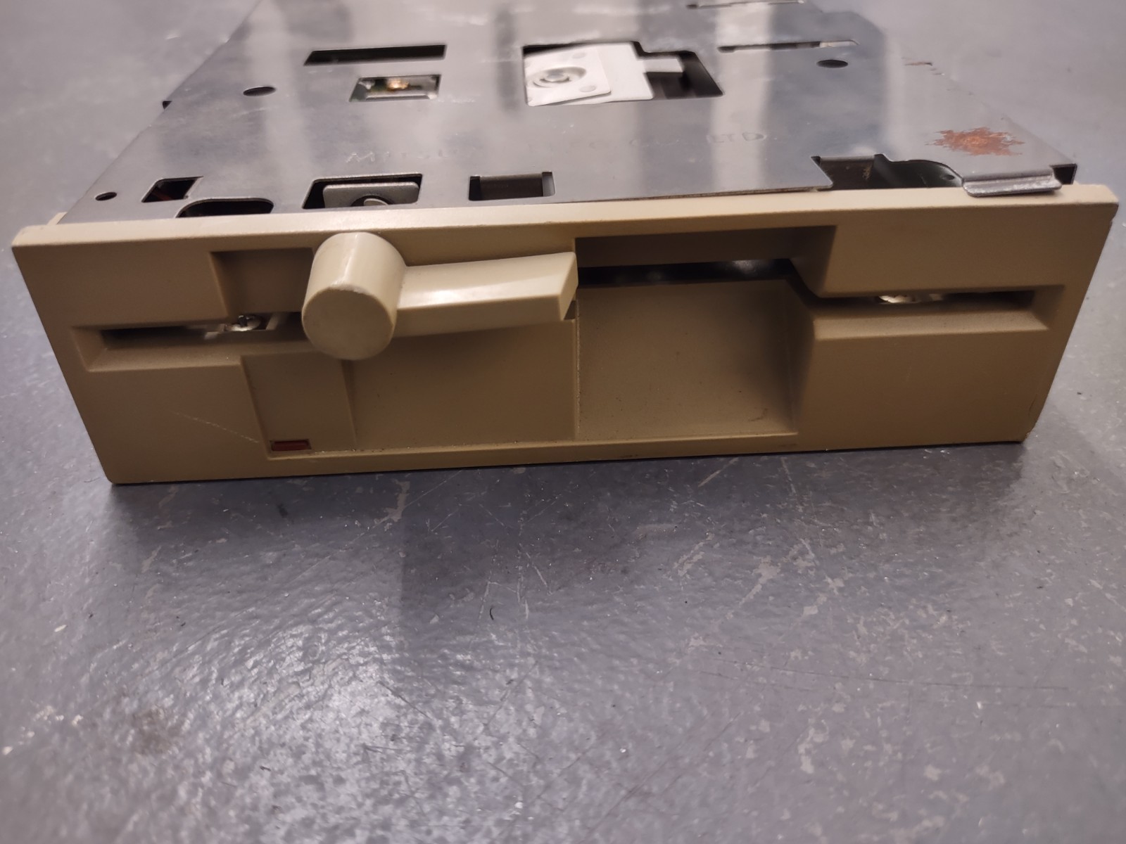 Vintage Retro Clean Beige 5 1/4" Floppy Disc Drives Mitsumi Electronics D509VO