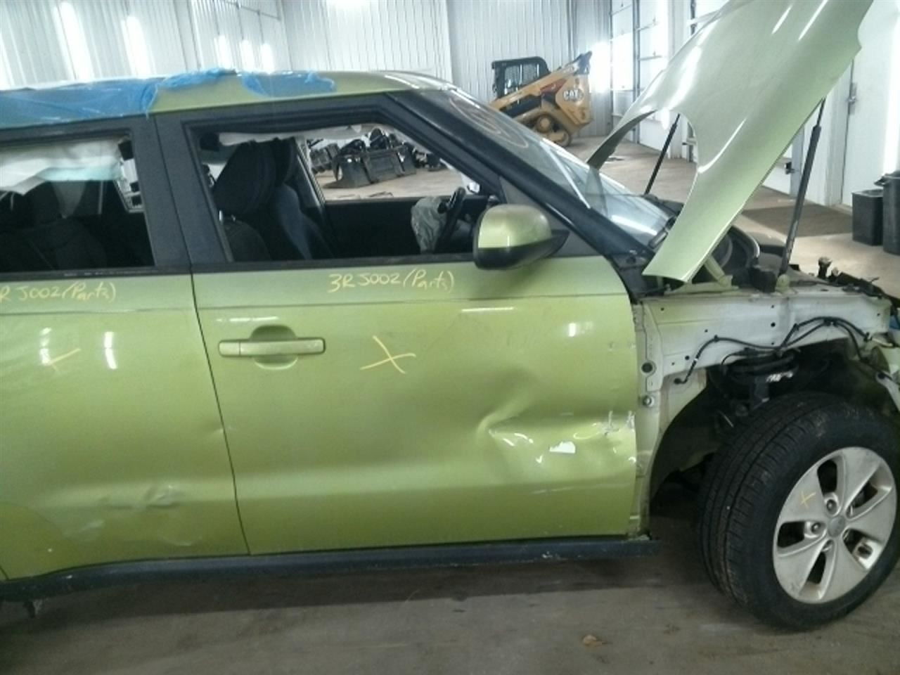 Driver Front Spindle/Knuckle Electric Model EV Fits 14-19 SOUL 104909331