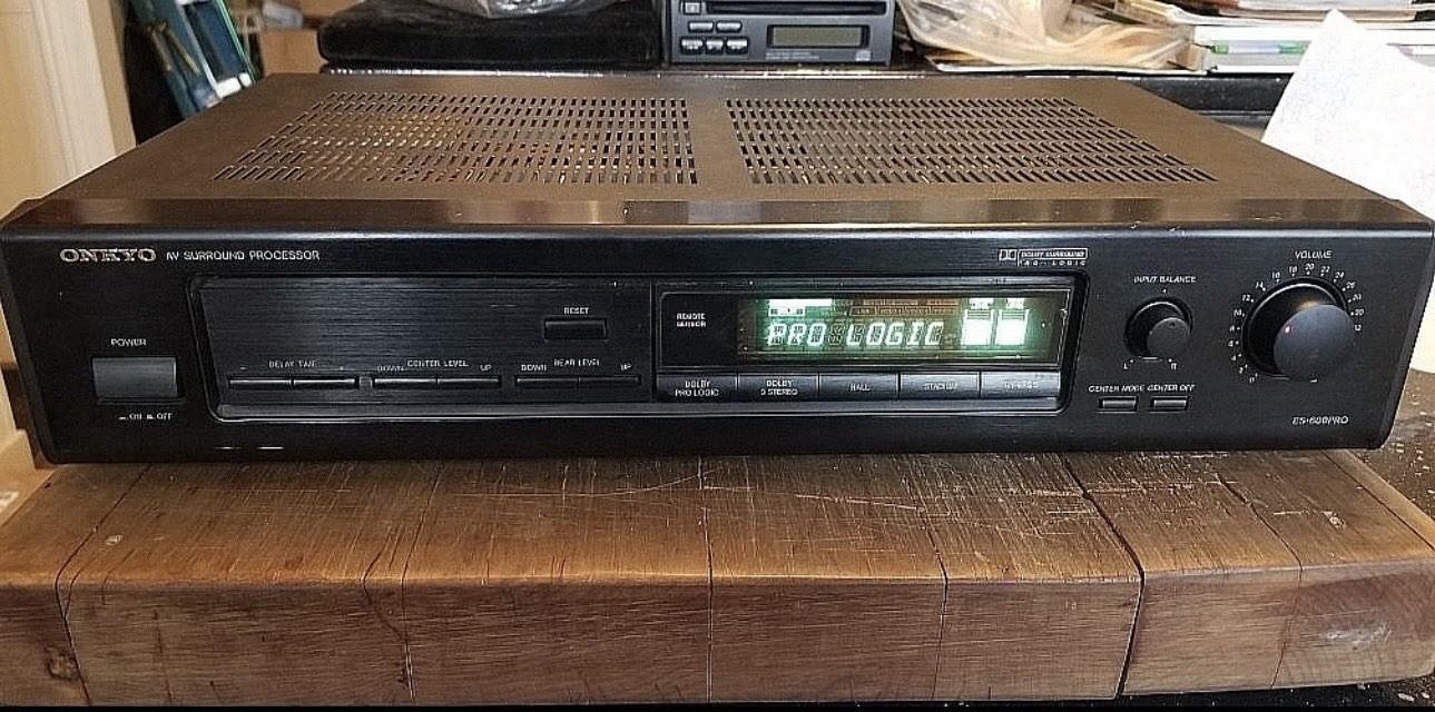 Onkyo ES-600PRO Dolby Pro-Logic Surround Processor 3 Ch Amp Japan WORKS