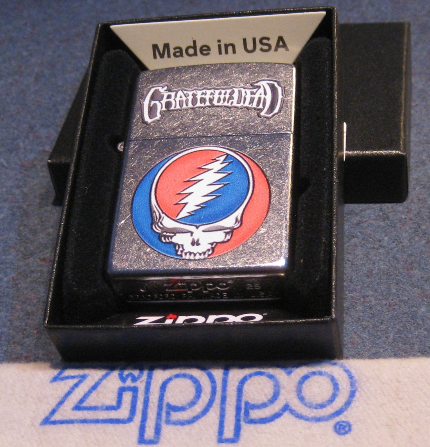 MUSIC Grateful Dead LIGHTNING BOLT 47247 Skull ZIPPO Lighter NEW IN BOX 2025