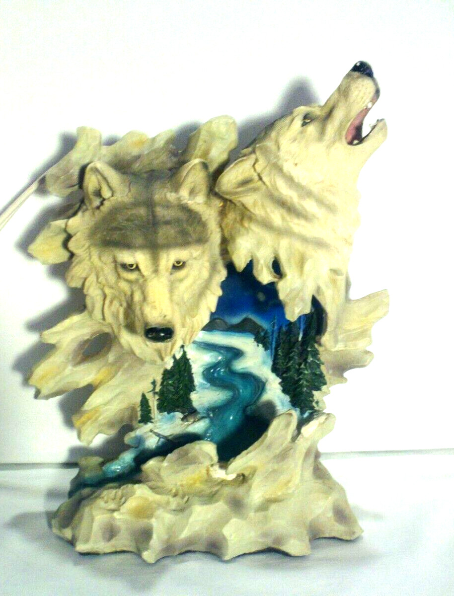 Silver Wolf Spirit~Snowy Creek at Night Howling~3D table night Lite lamp~vintage