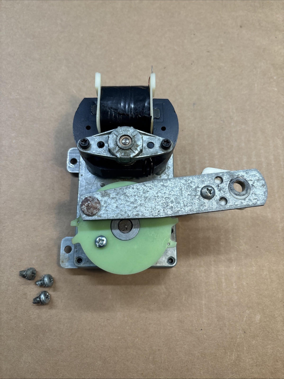 Merkle Korff 4509Ui-046 soda machine motor for Vendo 475MC