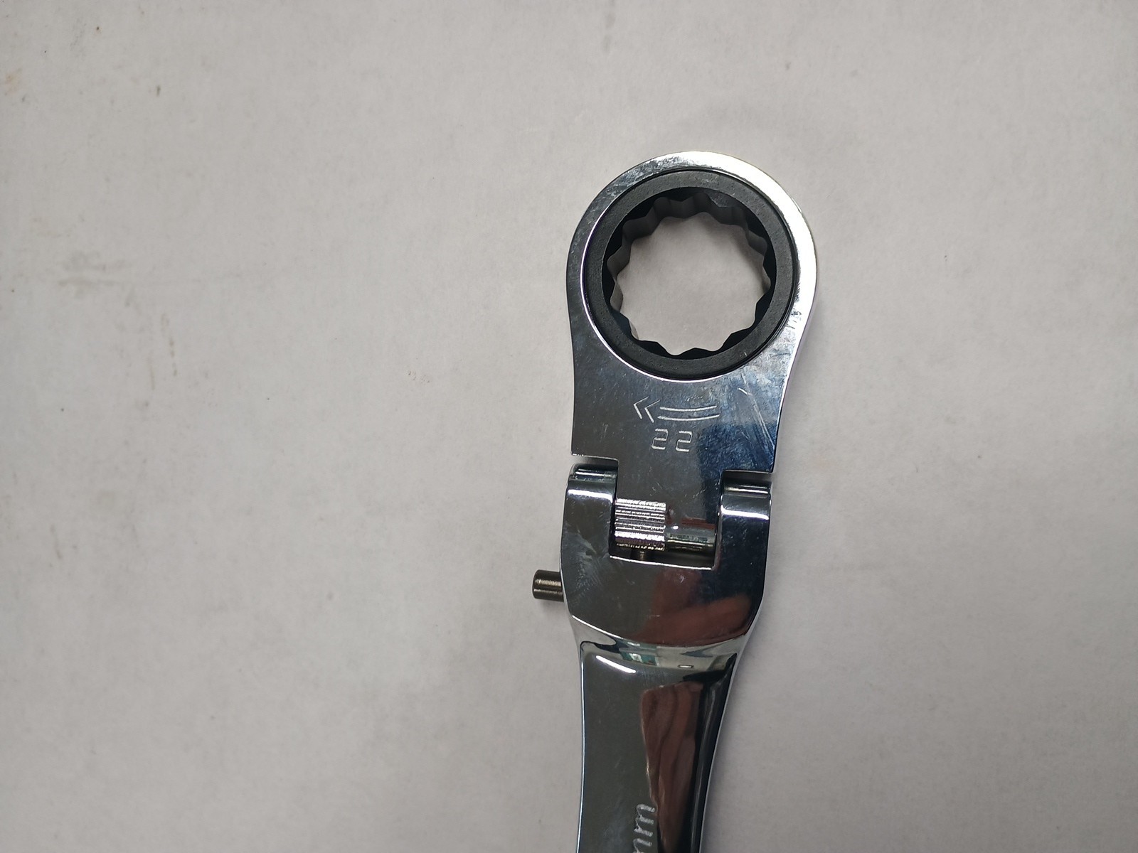Paramount 22 mm LOCKING FLEX HEAD Ratcheting Combination Wrench Chrome