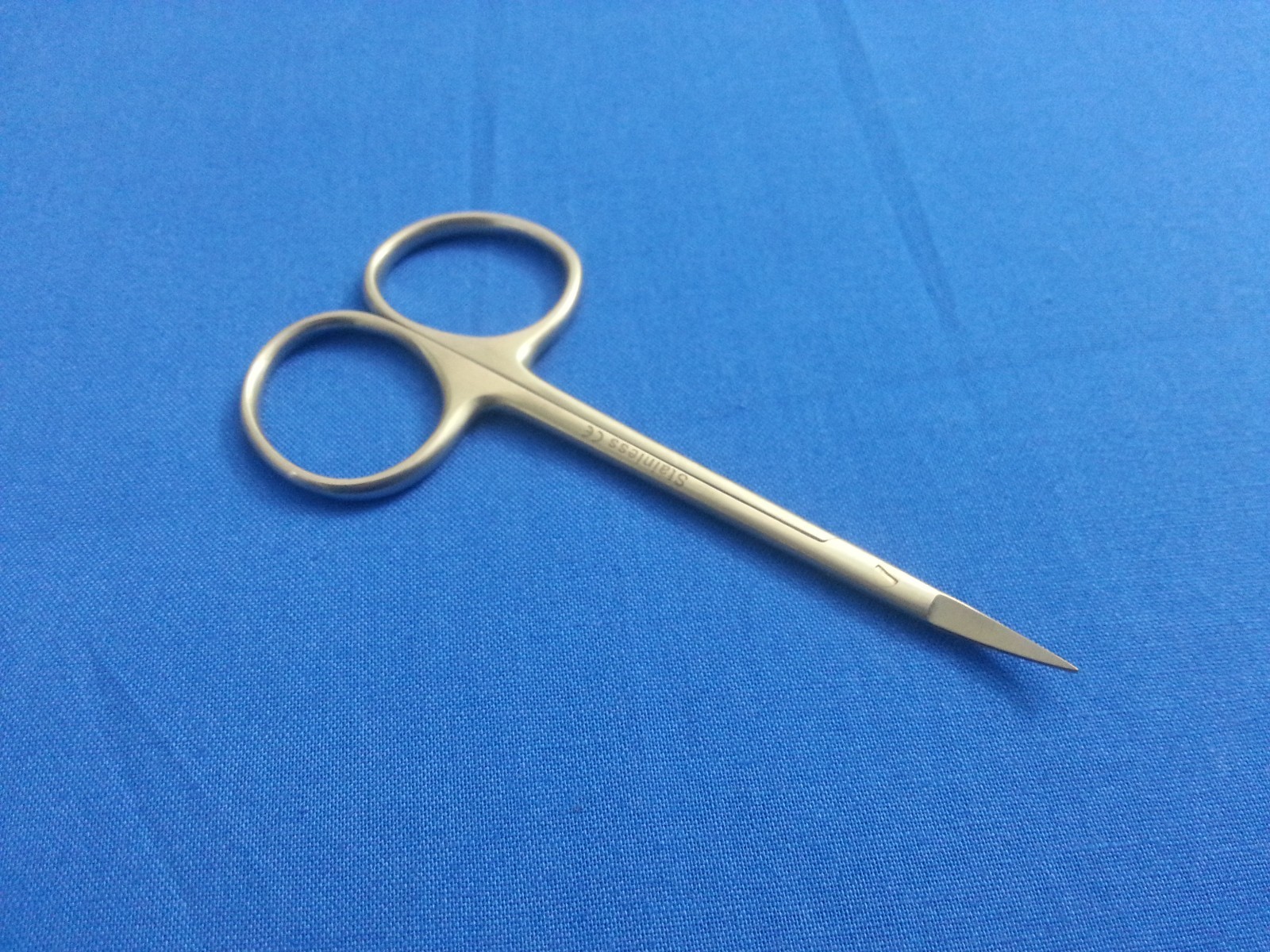 DELICATE FINE PATTERN IRIS OPHTHALMIC SCISSORS CURVED 3.5" SURGICAL INSTRUMENTS