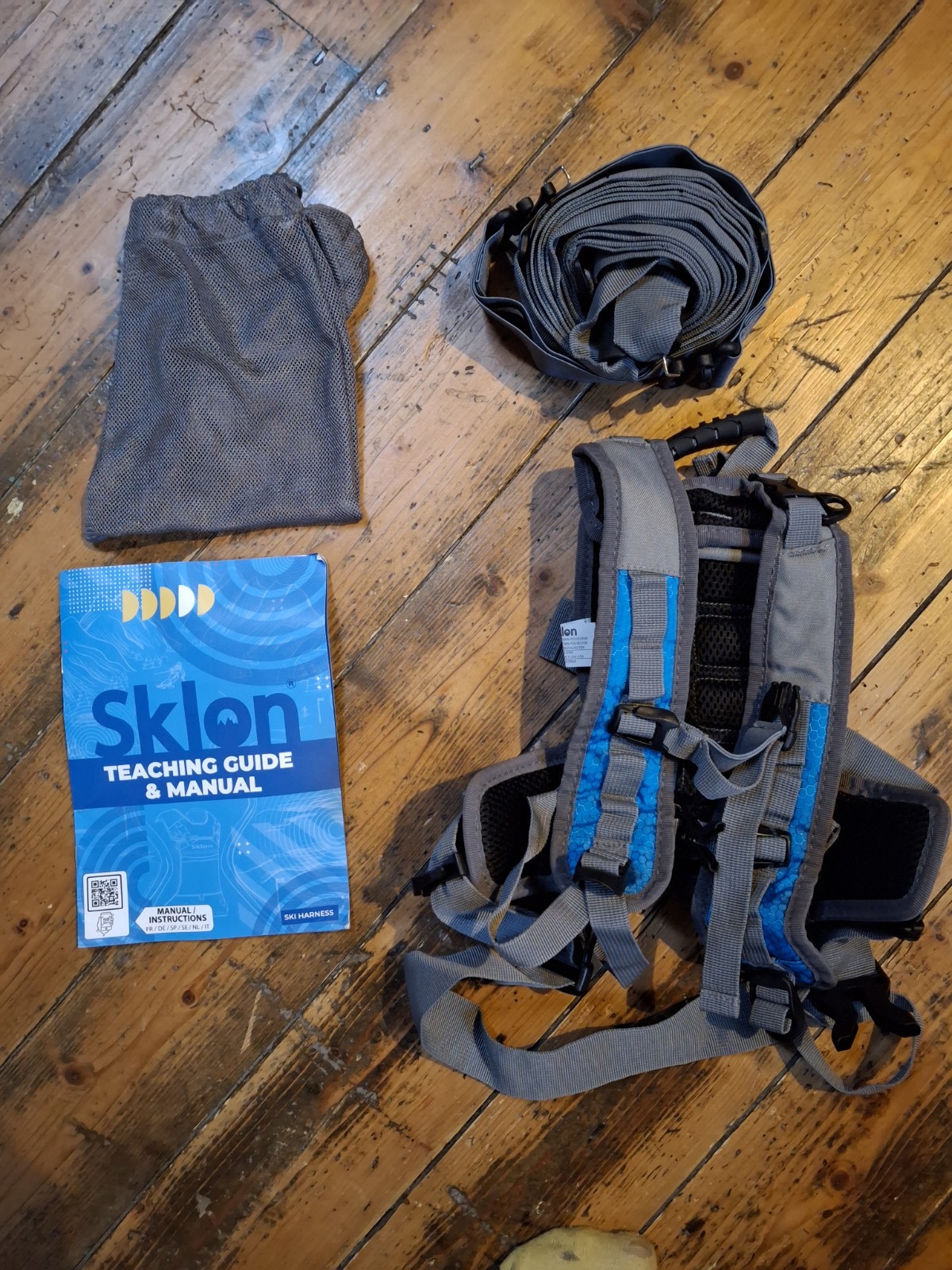 Sklon Ski and Snowboard Harness Trainer for Kids