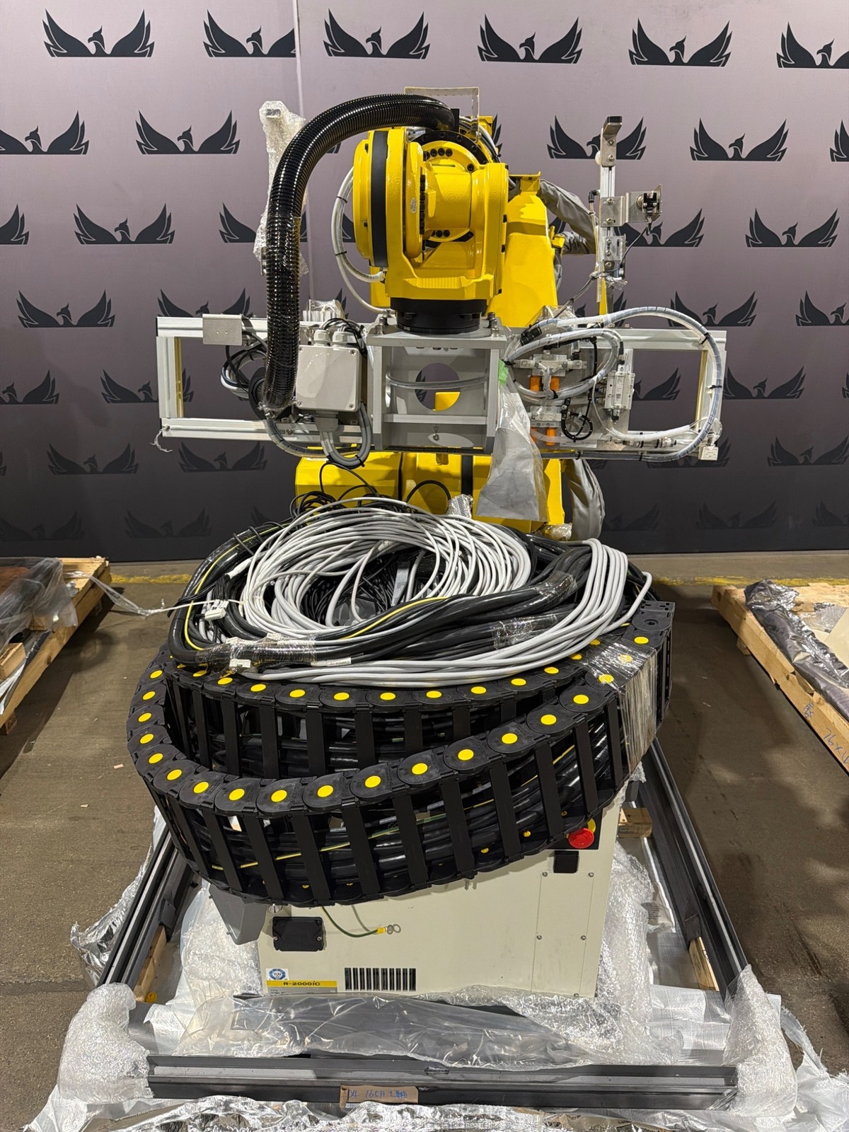 FANUC R‑2000iC/165F Complete with R‑30iB Plus Controller USED