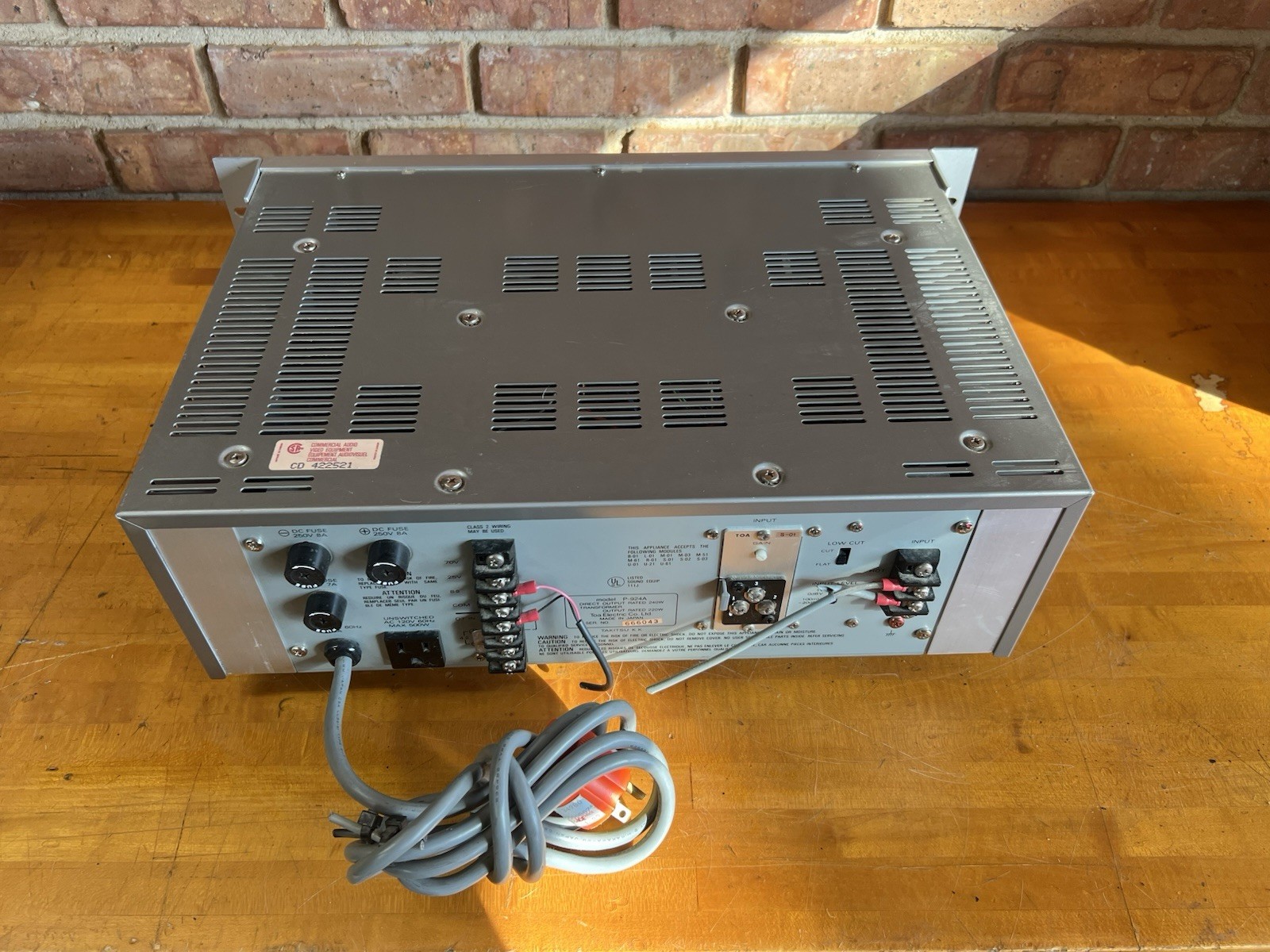 TOA 900 Series Amplifier P-924A