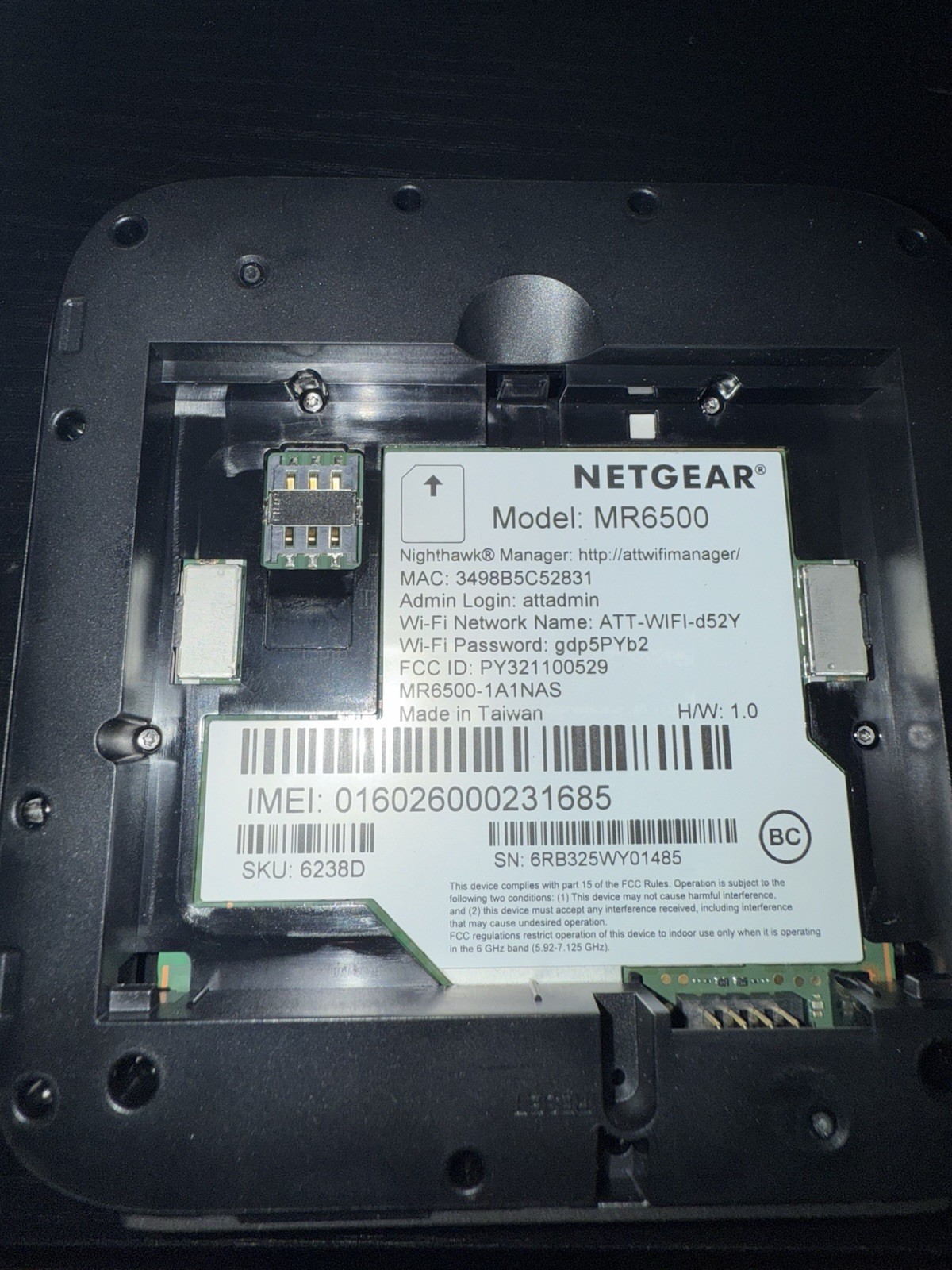 NETGEAR Nighthawk MR6500 with Two Booster Antennas