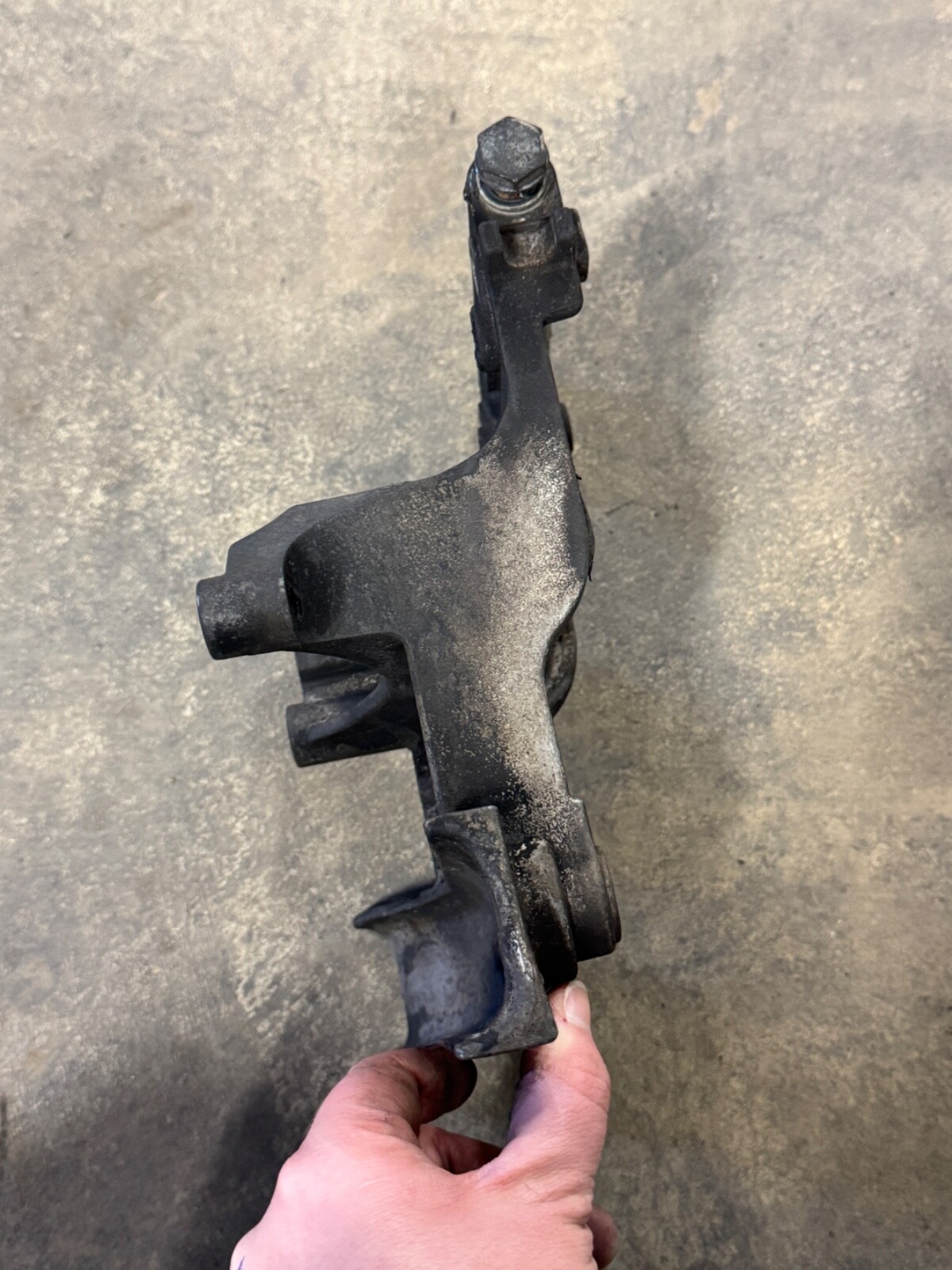 2011 Dodge Ram Fuel Filter Bracket 5256745