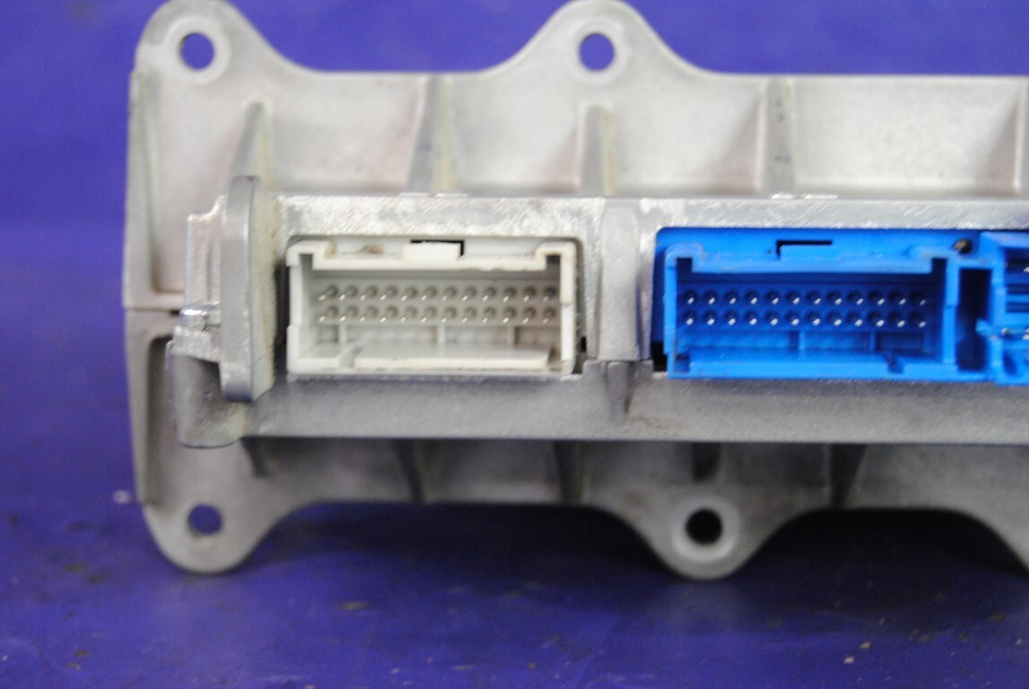 OEM Freightliner M2 106 Cab Control Bulkhead Module CECU | 06-75157-000
