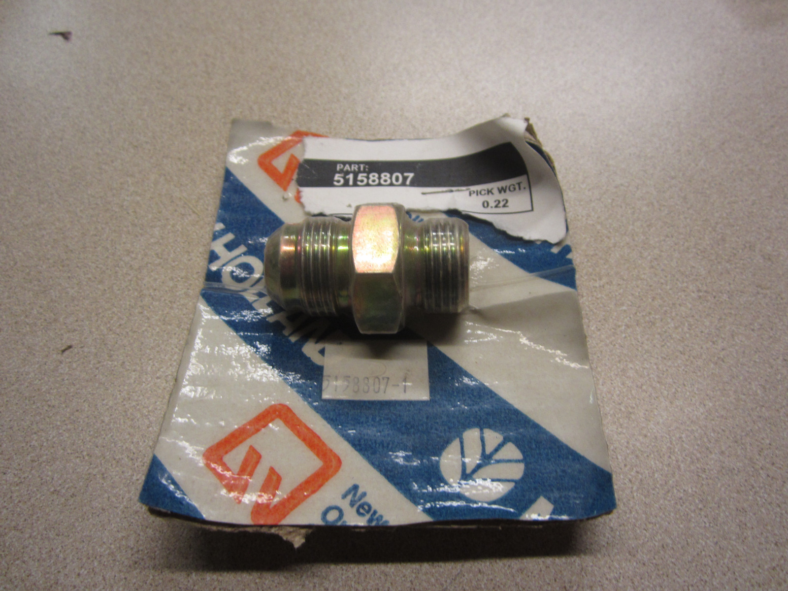 CNH-New Holland 5158807 Hydraulic Connector 5158444