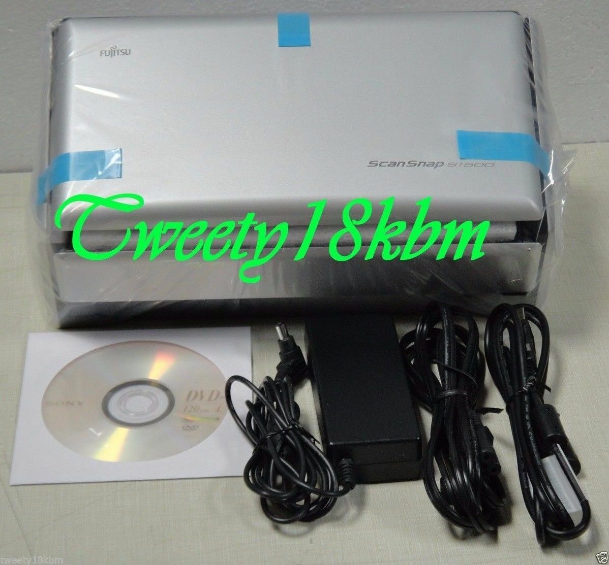 Fujitsu  ScanSnap S1500 Sheetfed Scanner  PA03586-B005