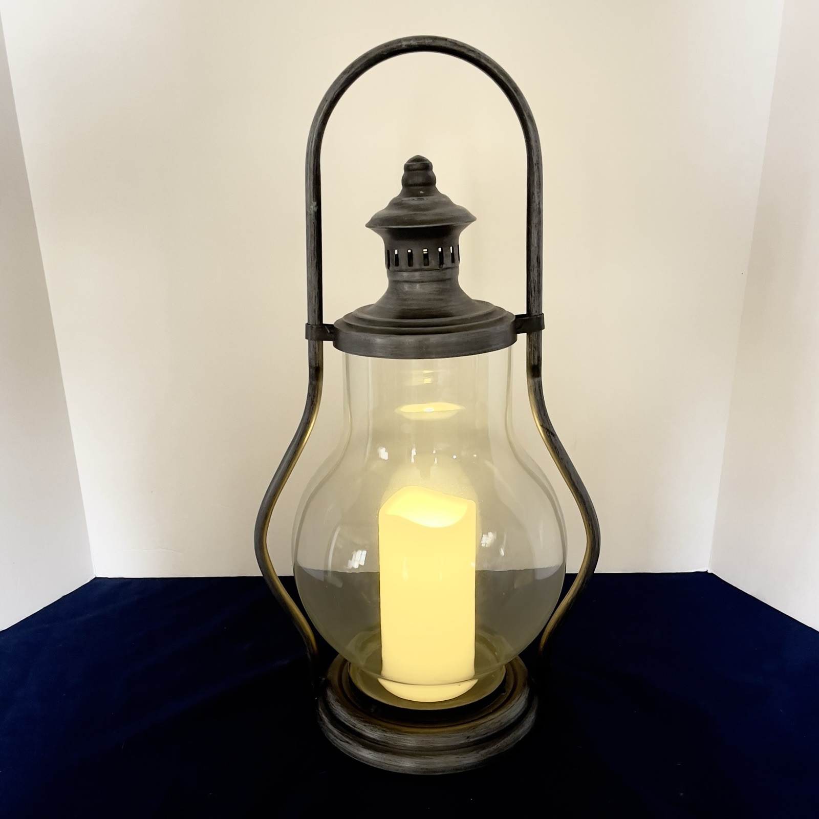 Retro Farmhouse Lamp battery powered gunmetal color 19" tall 11" wide
