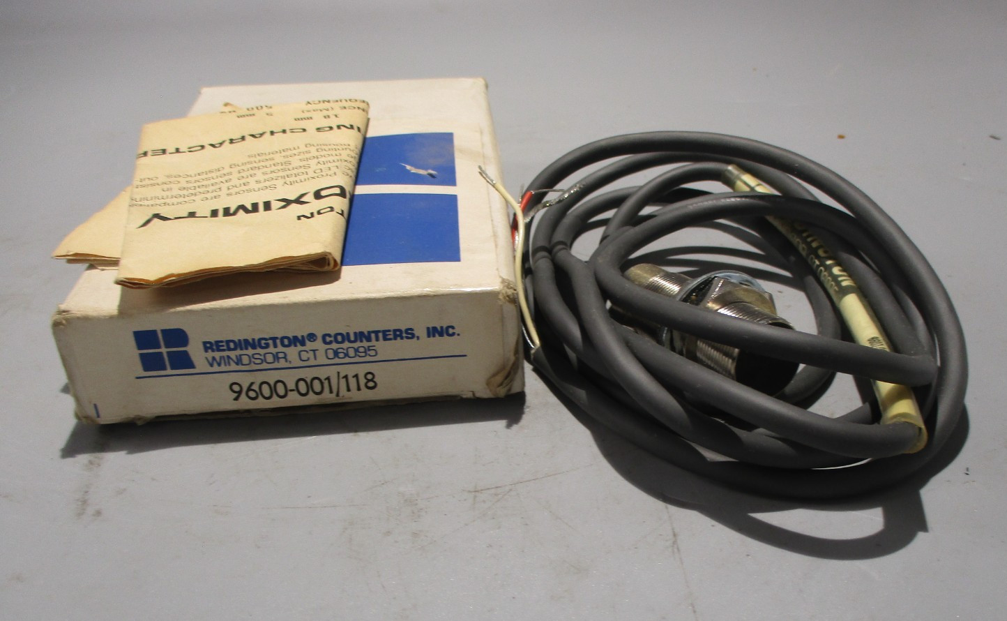 NEW REDINGTON 9600-001/118 PROXIMITY SWITCH
