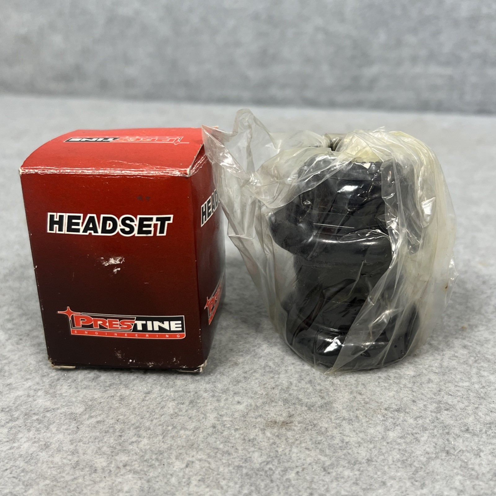 Pyramind bike Headset 25.4x34x30mm Black - Bicycle Headset Part NEW Prestine Eng