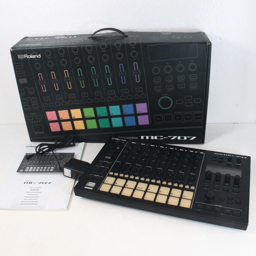 Roland MC-707 GROOVEBOX Sampler Sequencer 8 tracks Woking Used from Japan