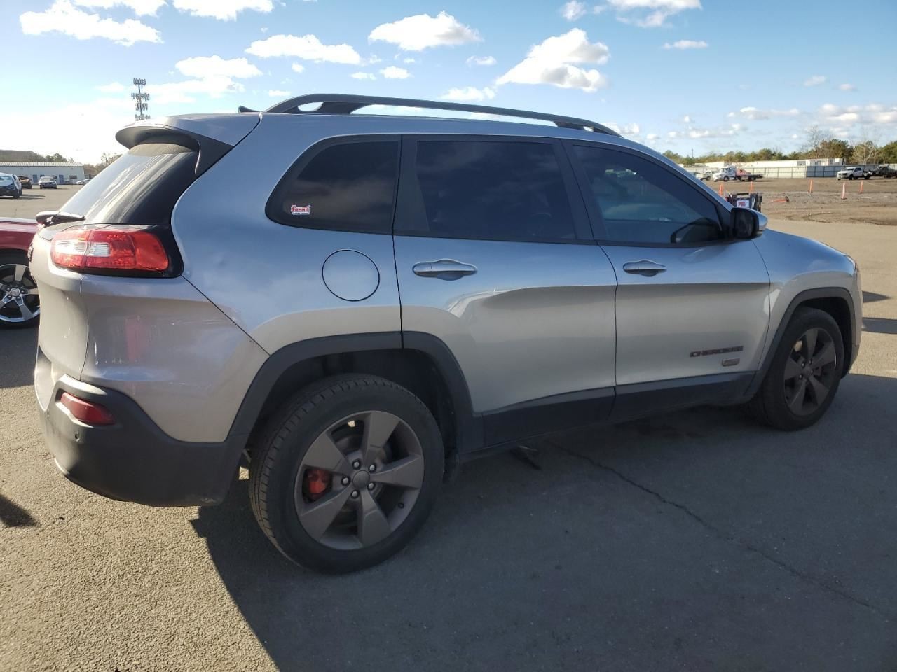 CHEROKEE 2016 Air Shutter 756576