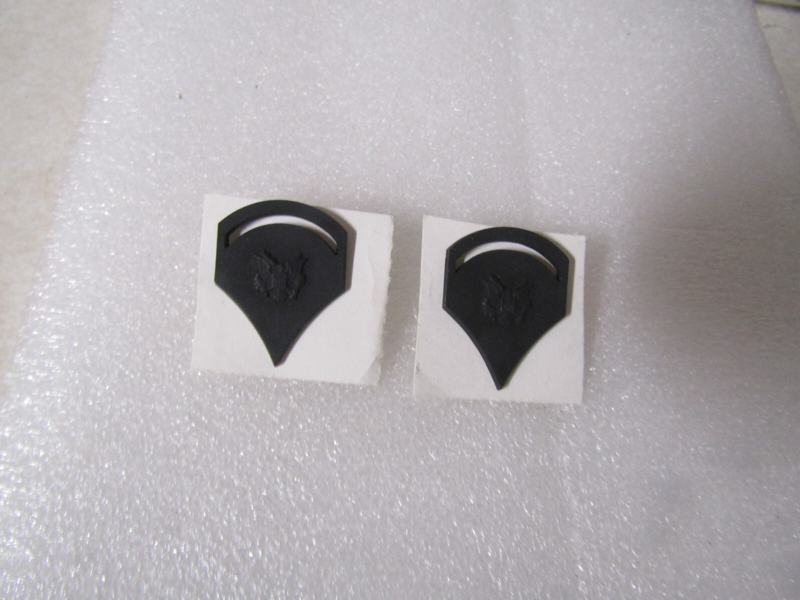 MILITARY INSIGNIA SUBDUED PIN ON RANK SET OF 2 E-5 SPECIALIST FIVE 5