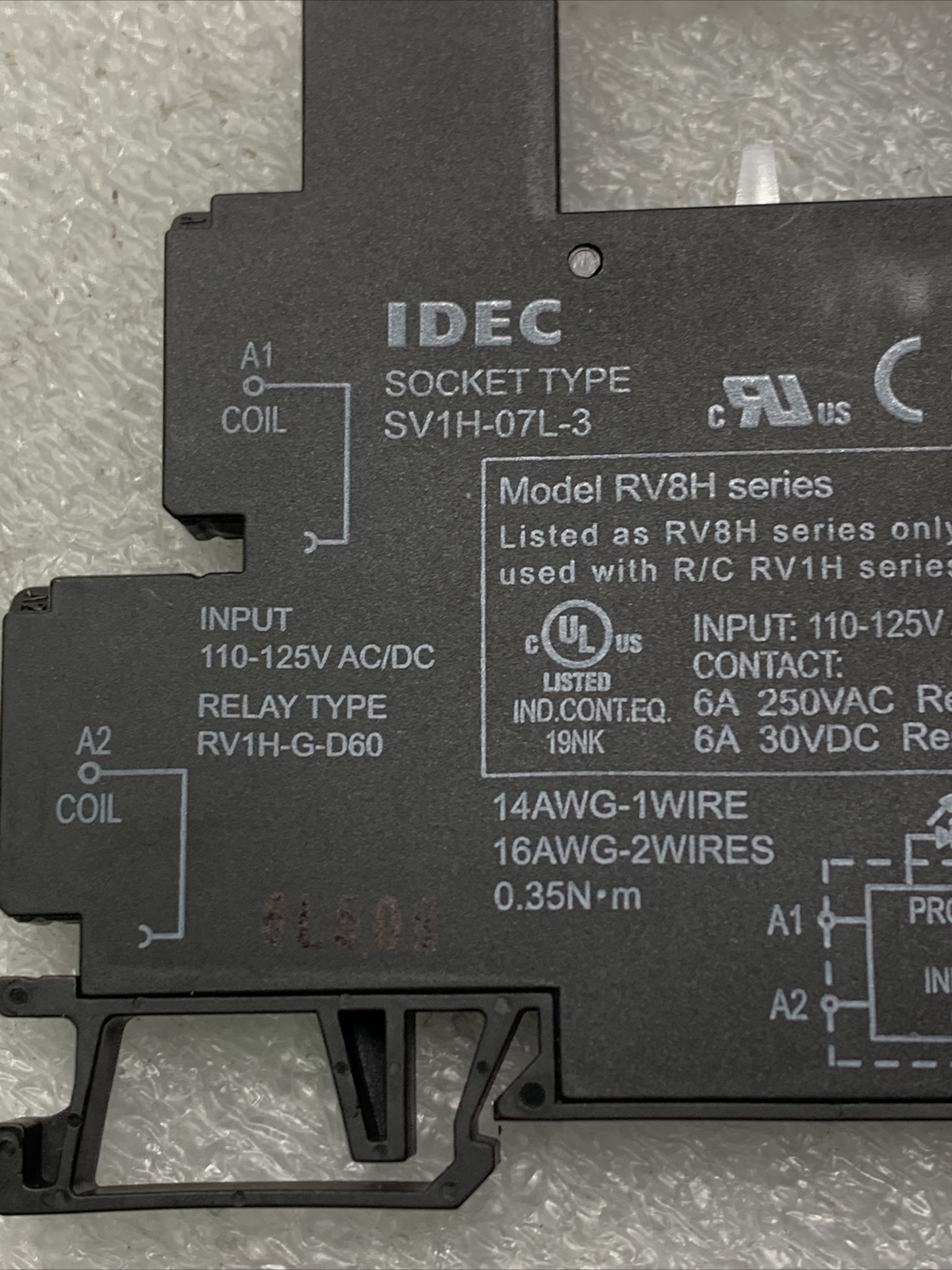 Idec SV1H-07L-3 Relay Socket