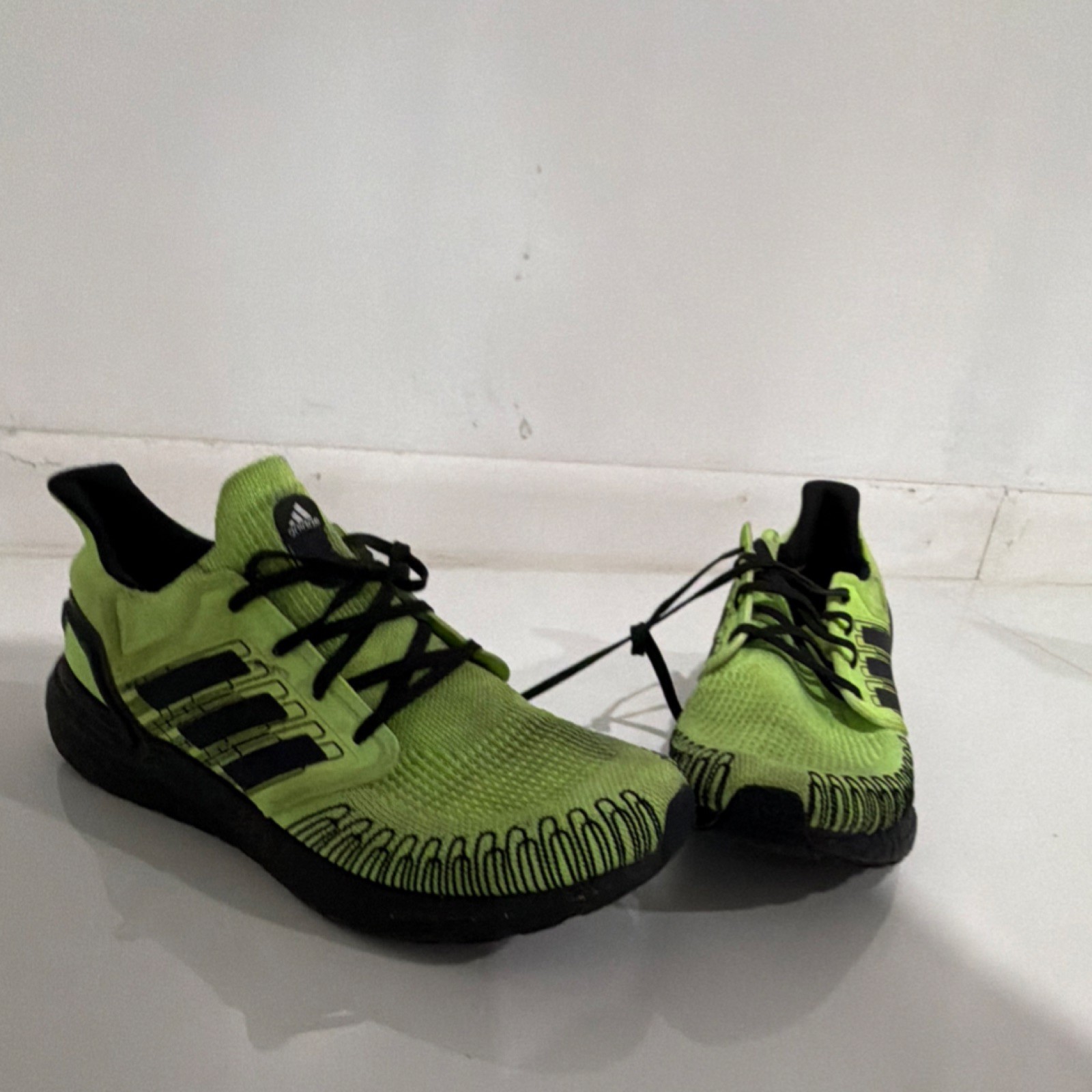 adidas Ultraboost Men's Green Black Running Shoes Mesh Lightweight Breathable