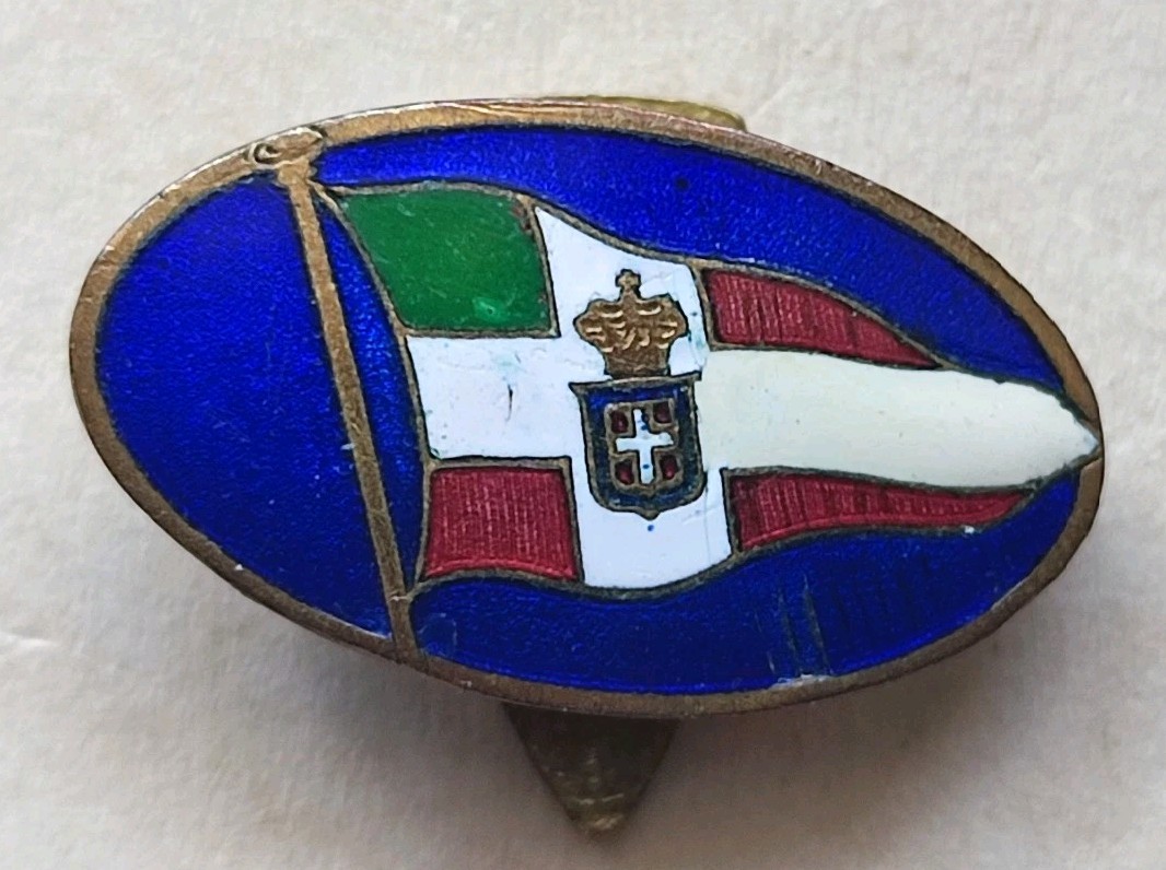 PATRIOTIC PROPAGANDA BADGE SAVOY COAT OF ARMS KINGDOM ITALY PROPAGANDA