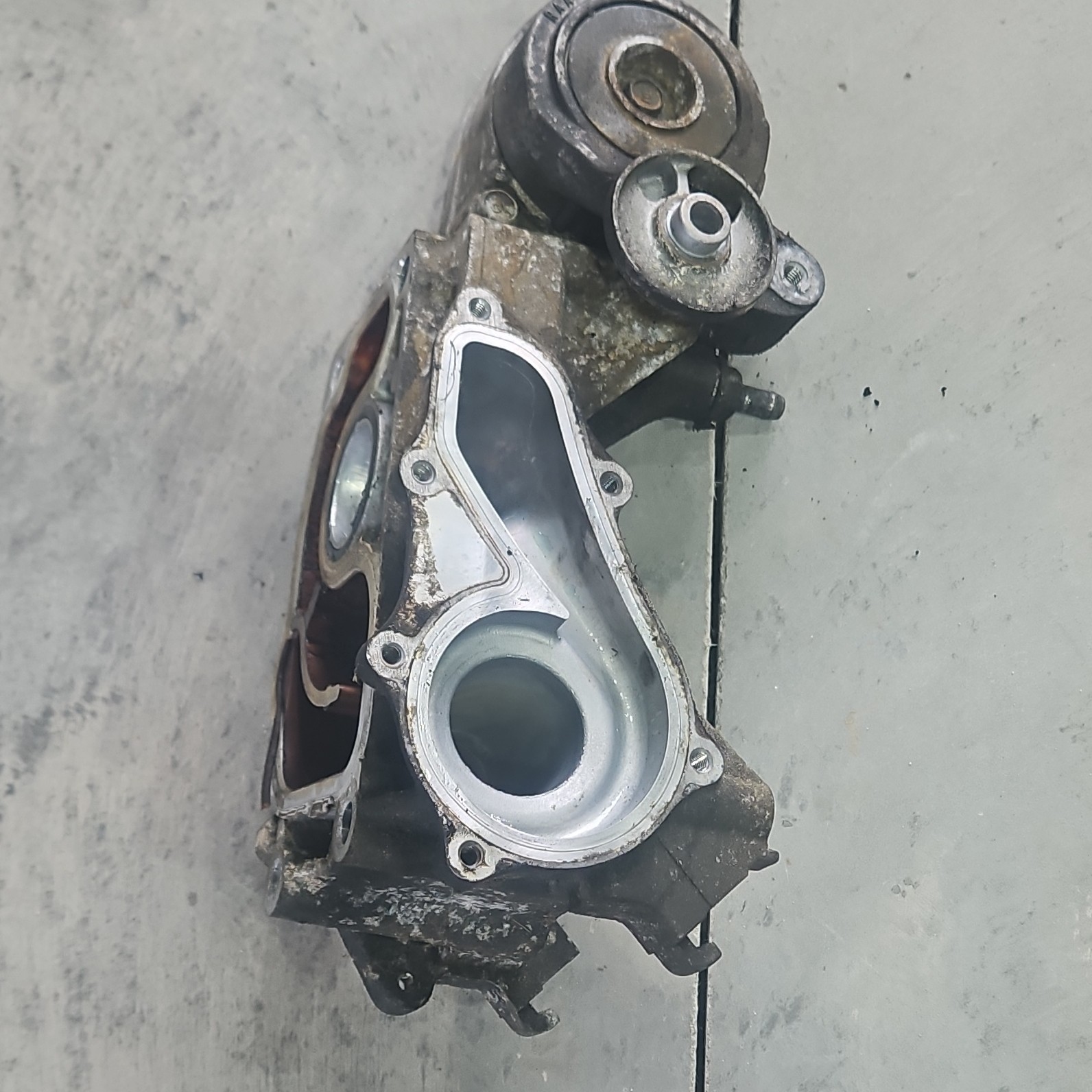 04-08 Acura TSX CL9 K24A2 RAA Water Pump Housing Passage Bracket US SPEC