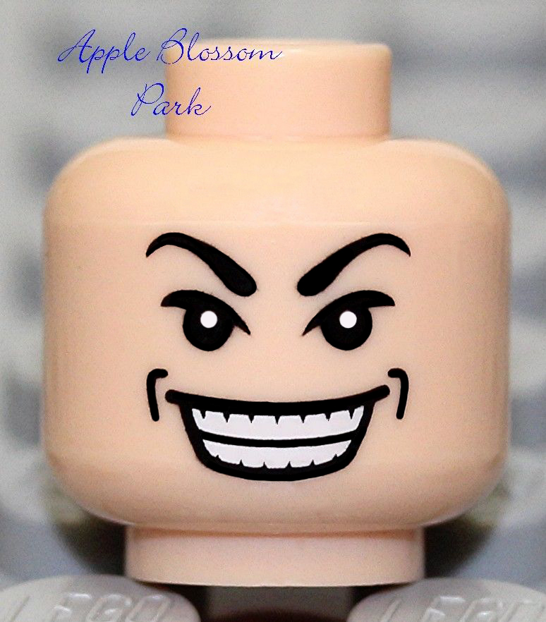 LEGO Male Light FLESH MINIFIG HEAD Indiana Jones Asian Gangster Teeth Smile 7682