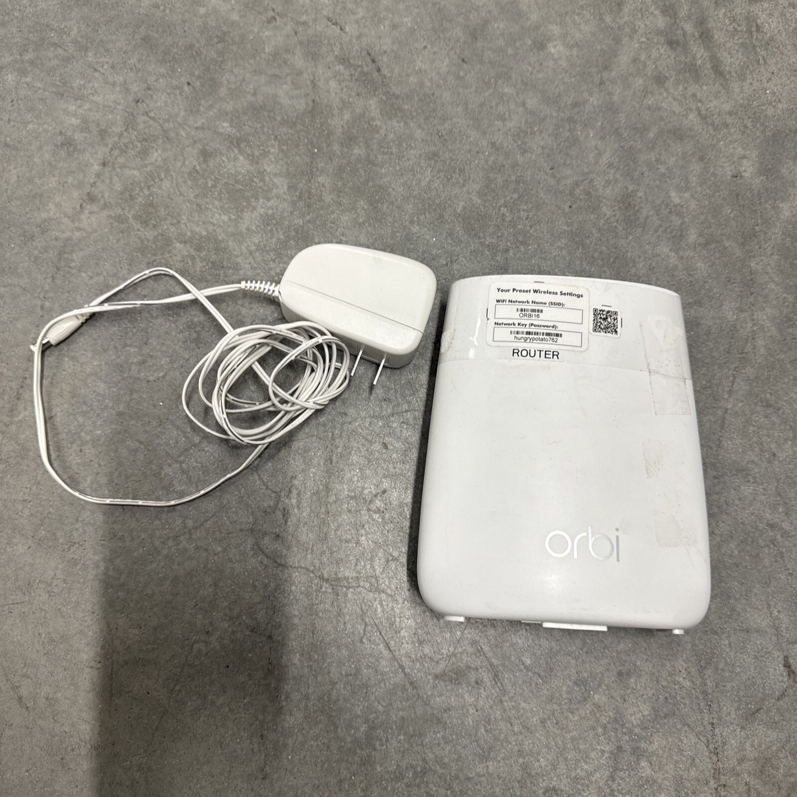 NETGEAR Orbi RBR20 AC2200 Router Only  Working