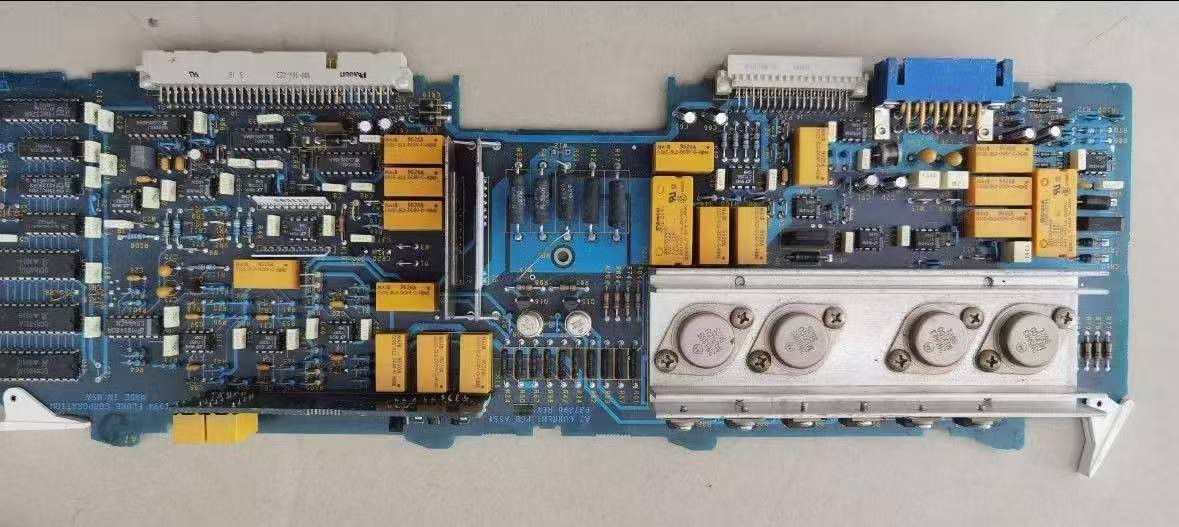 Fluke 5500A-A7/UPS or FedEX/im