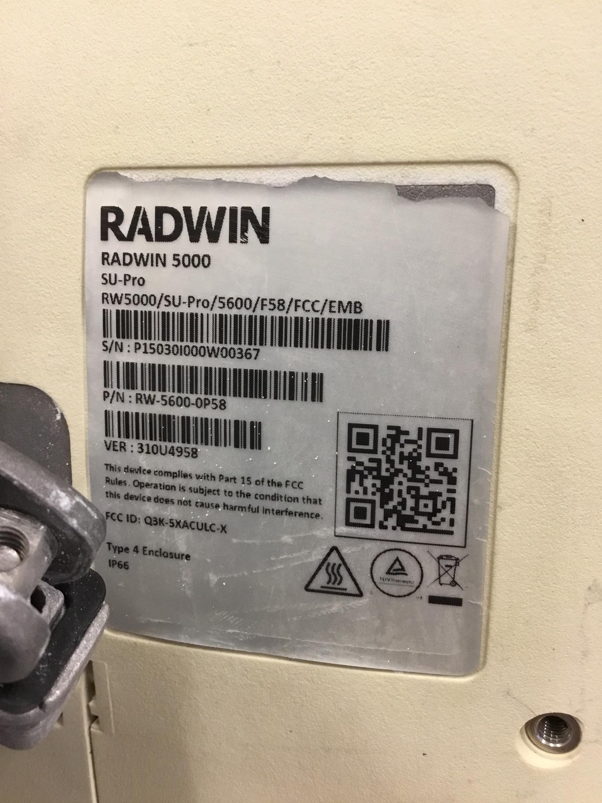 Radwin 5000 SU-Pro RW5600-0P58 Wireless Unit w/ Pole Bracket – Used Working