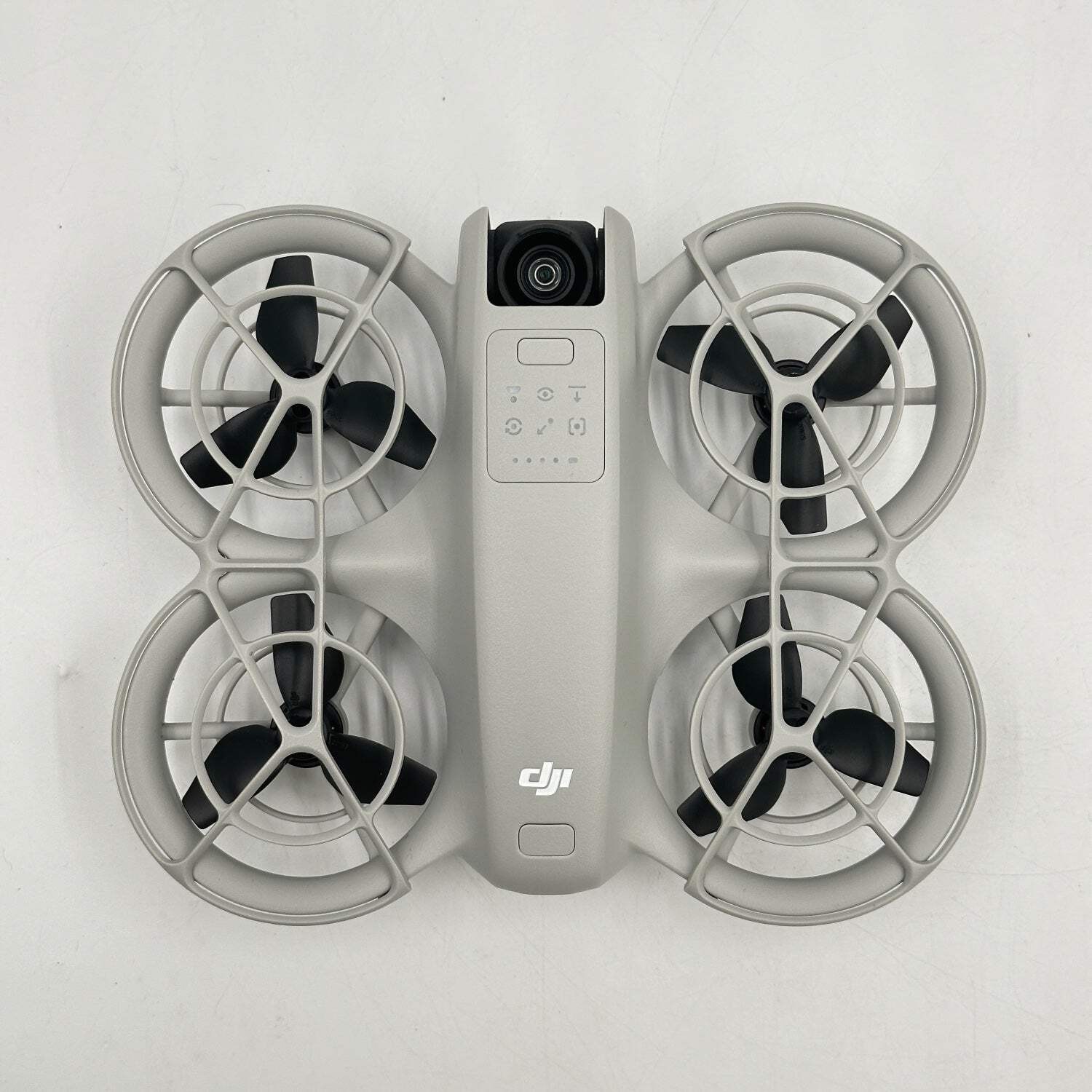 DJI Neo 4K Camera Drone DN1A0626 with Accessories